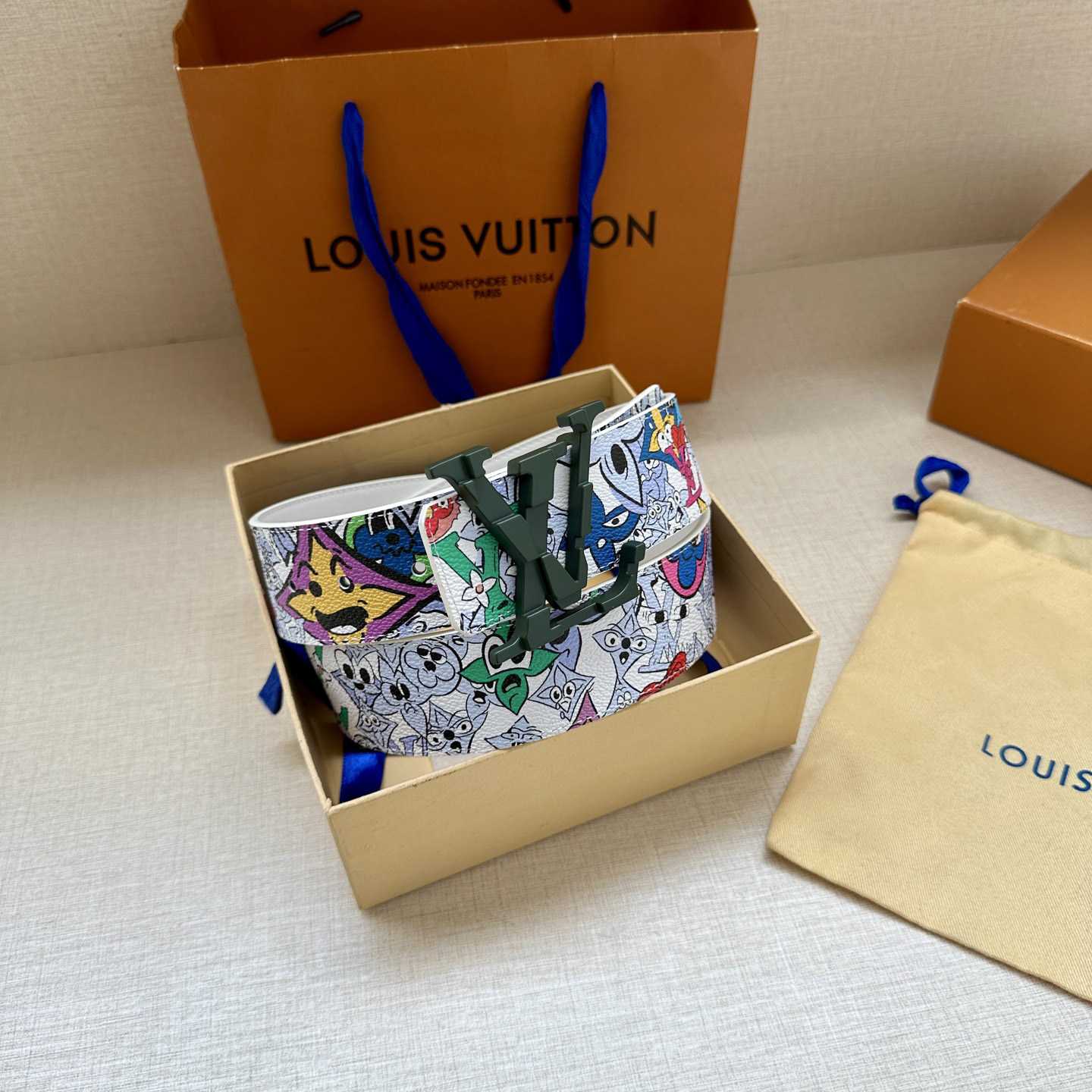 Louis Vuitton LV Initiales 40mm Reversible Belt   - FashionPlug