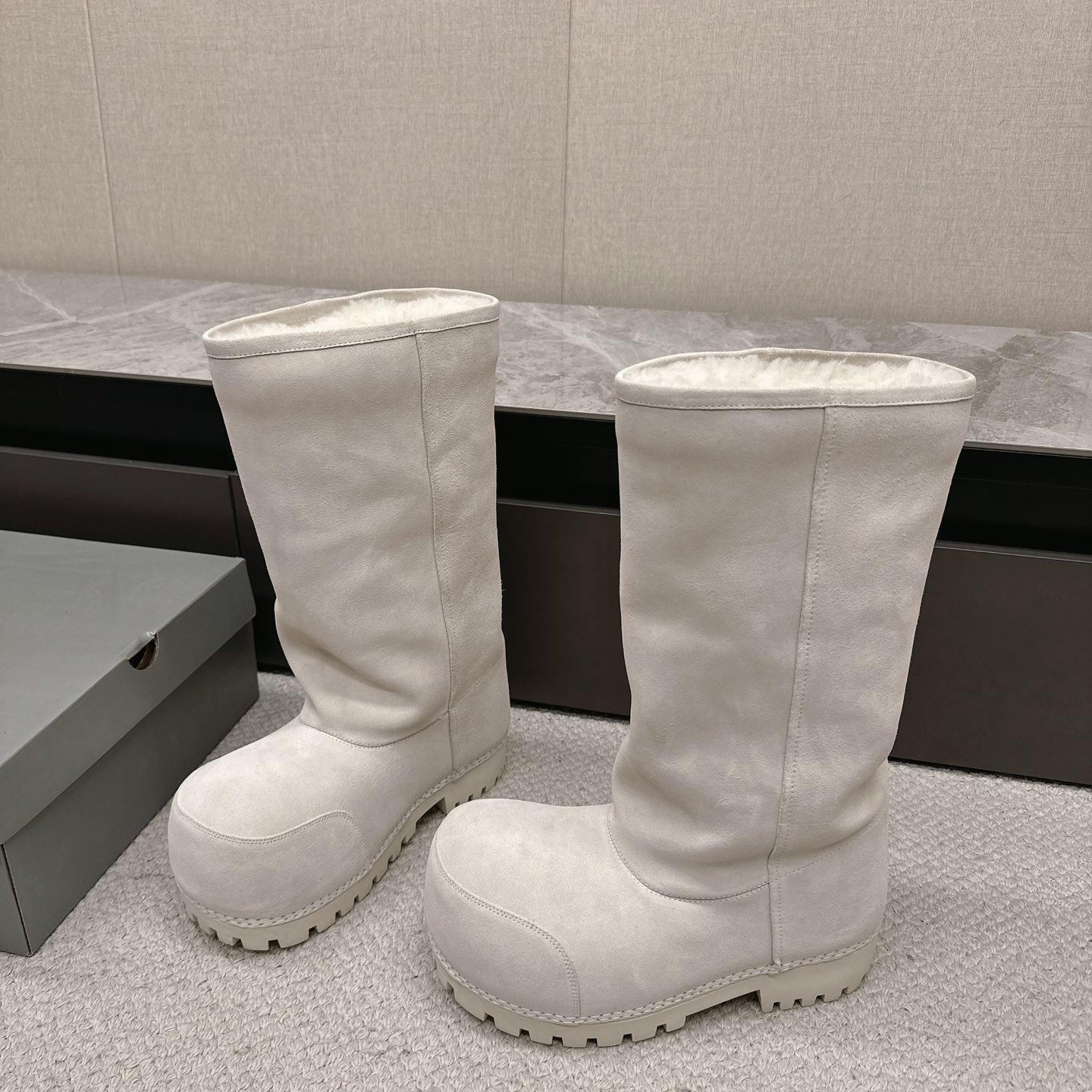 Balenciaga boots - FashionPlug