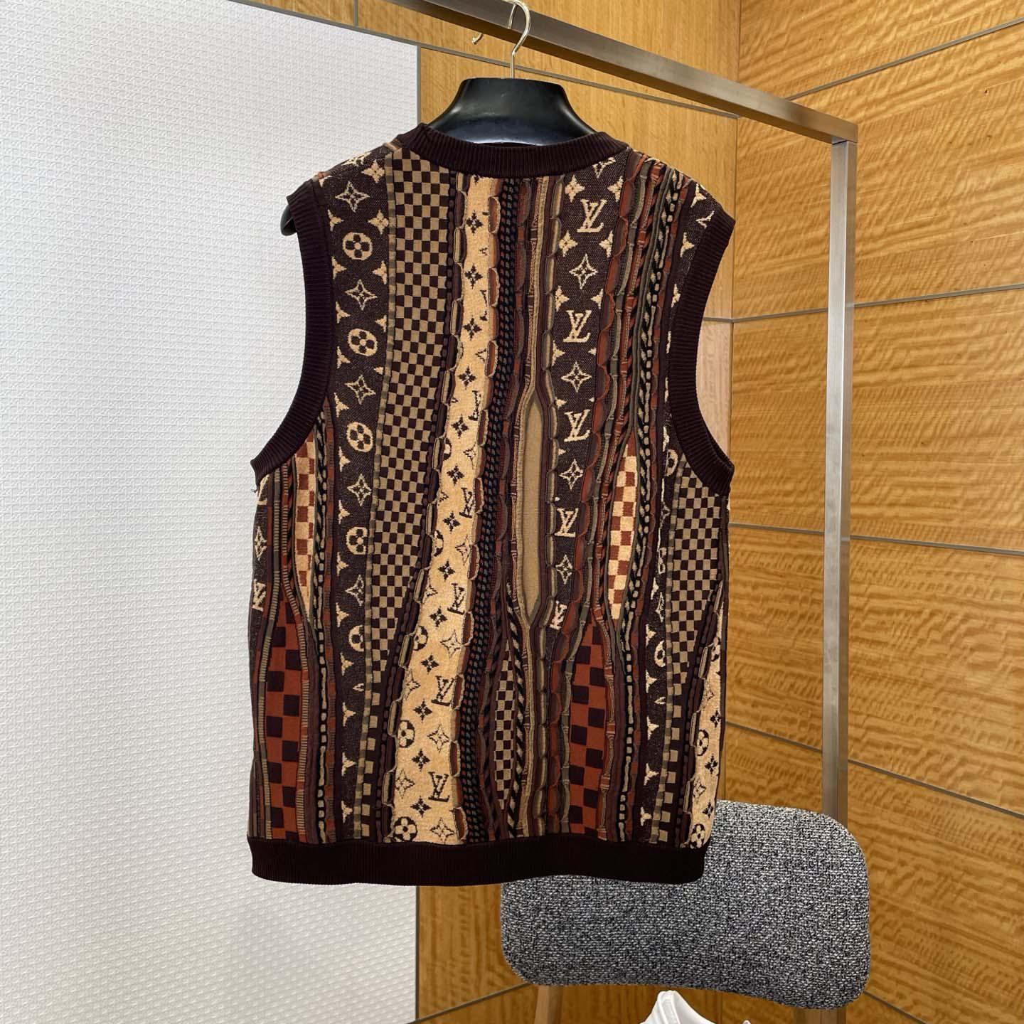 Louis Vuitton Cardigan Vest   1AIM64 - FashionPlug