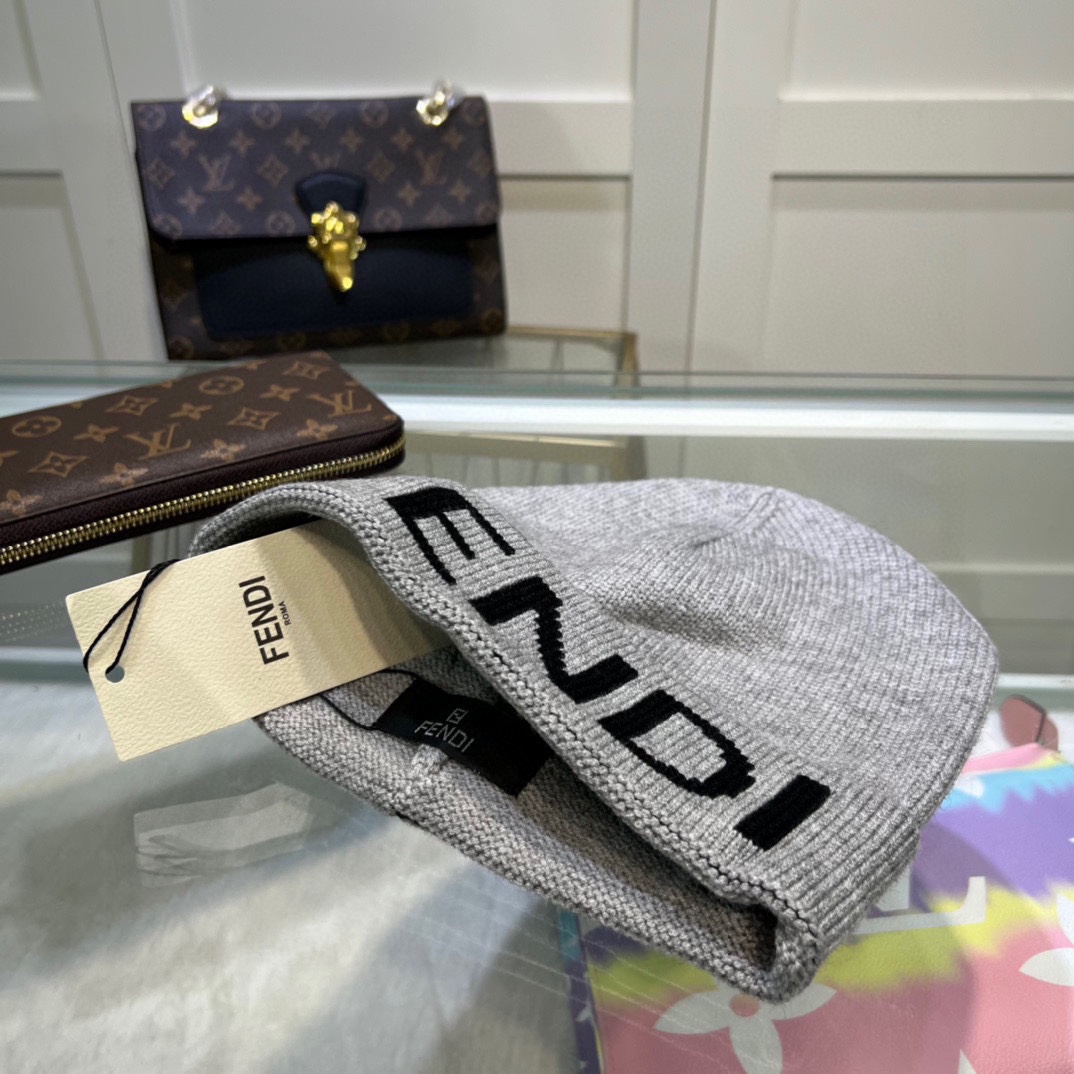 Fendi Beanie - FashionPlug