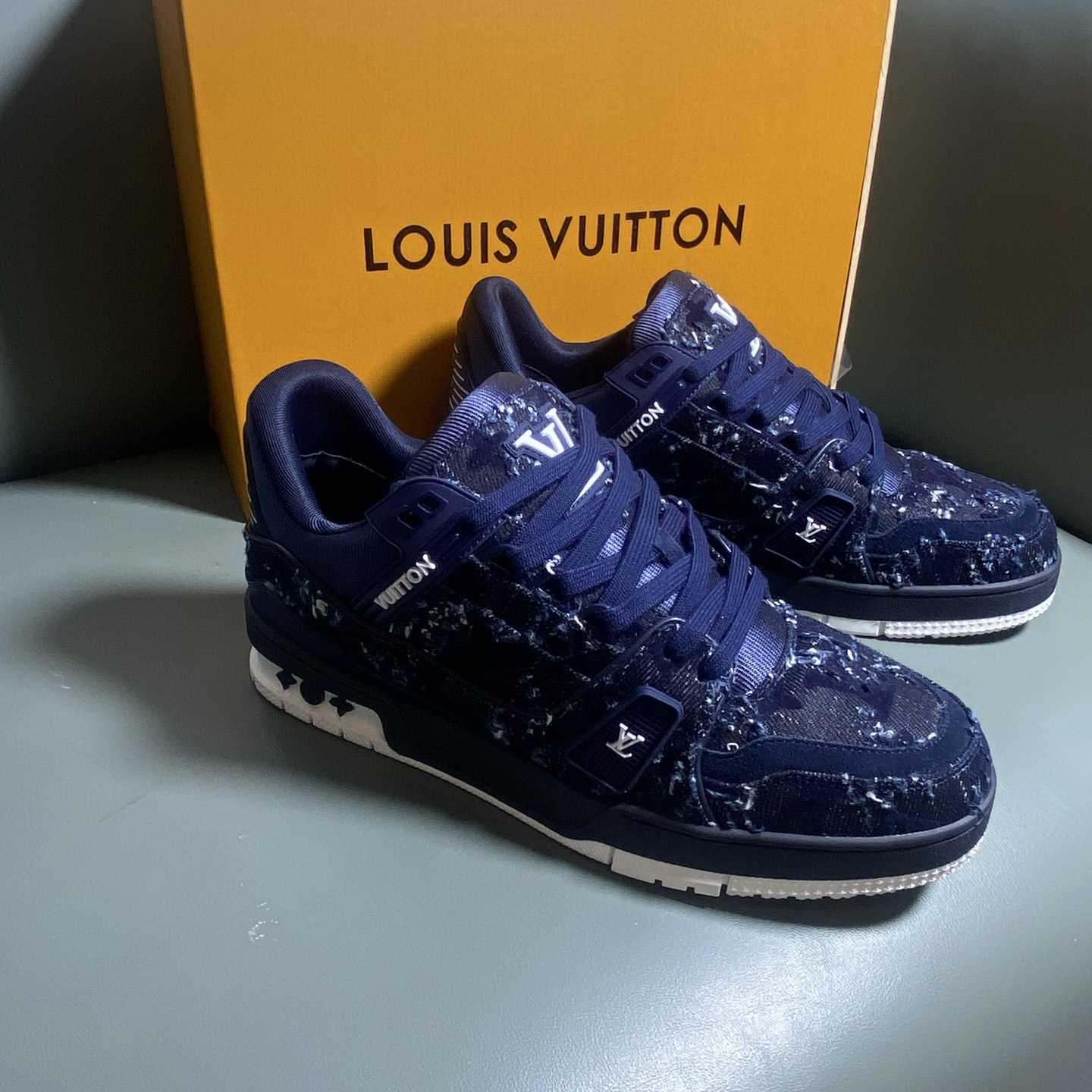 Louis Vuitton LV Trainer Sneaker      1AHWT6 - FashionPlug