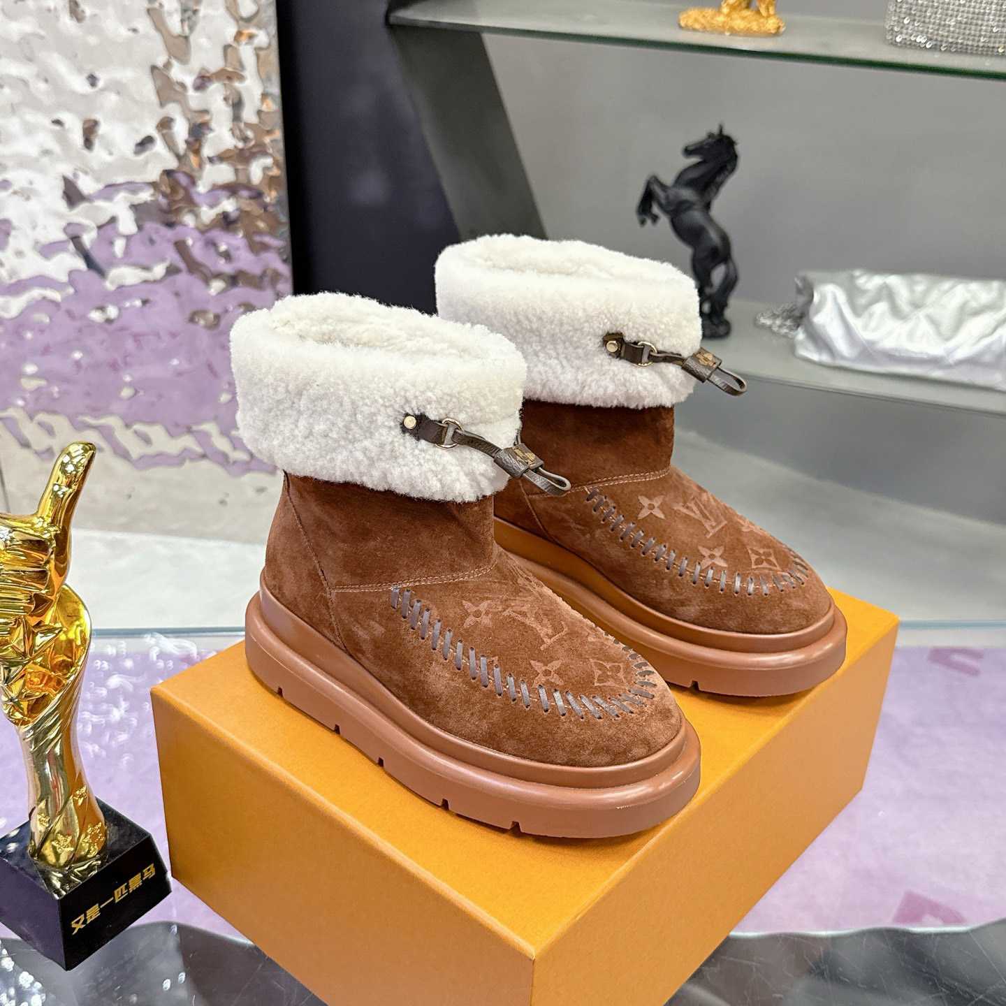 Louis Vuitton Cortina Ankle Boot   1AIUFE - FashionPlug