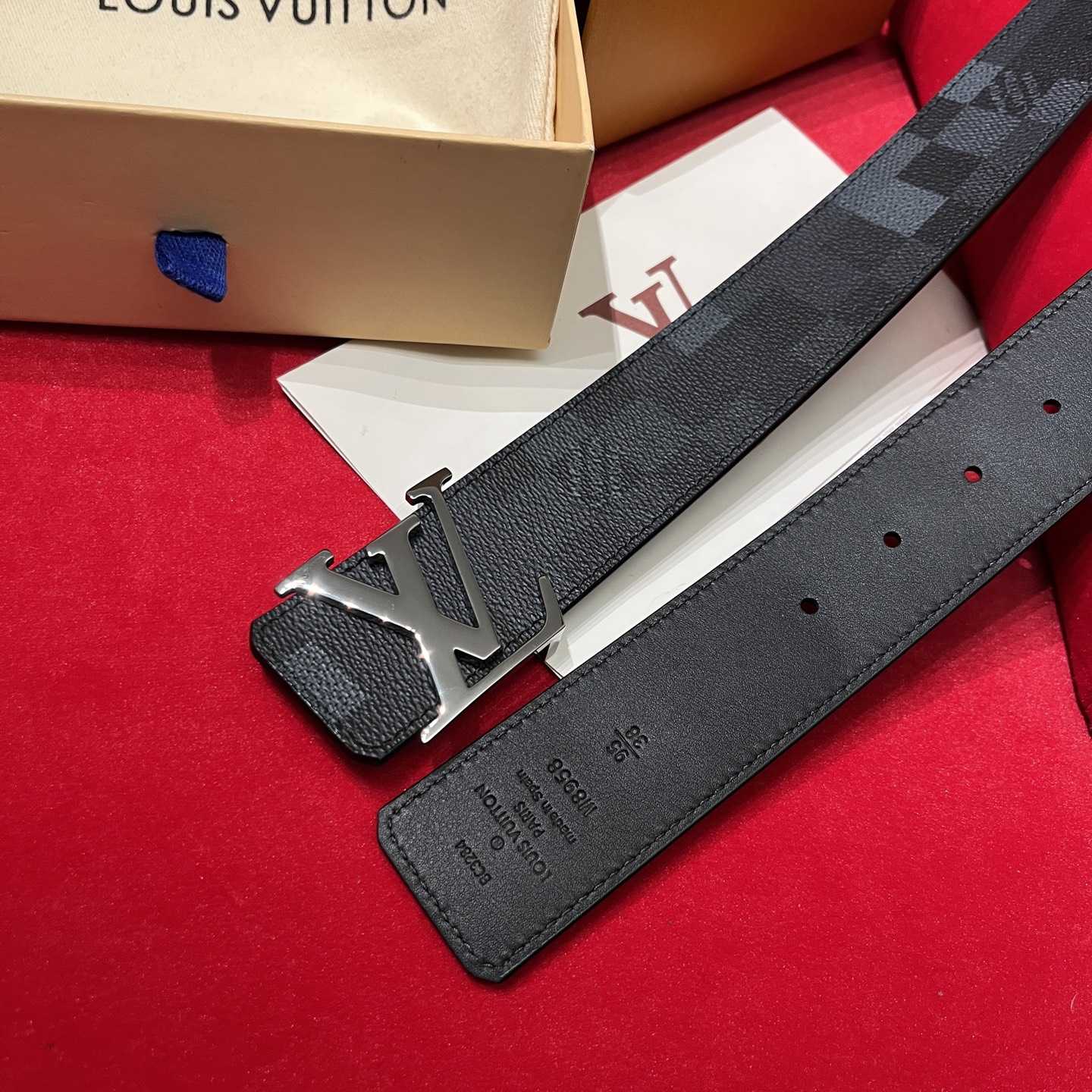 Louis Vuitton Reversible Belt - FashionPlug