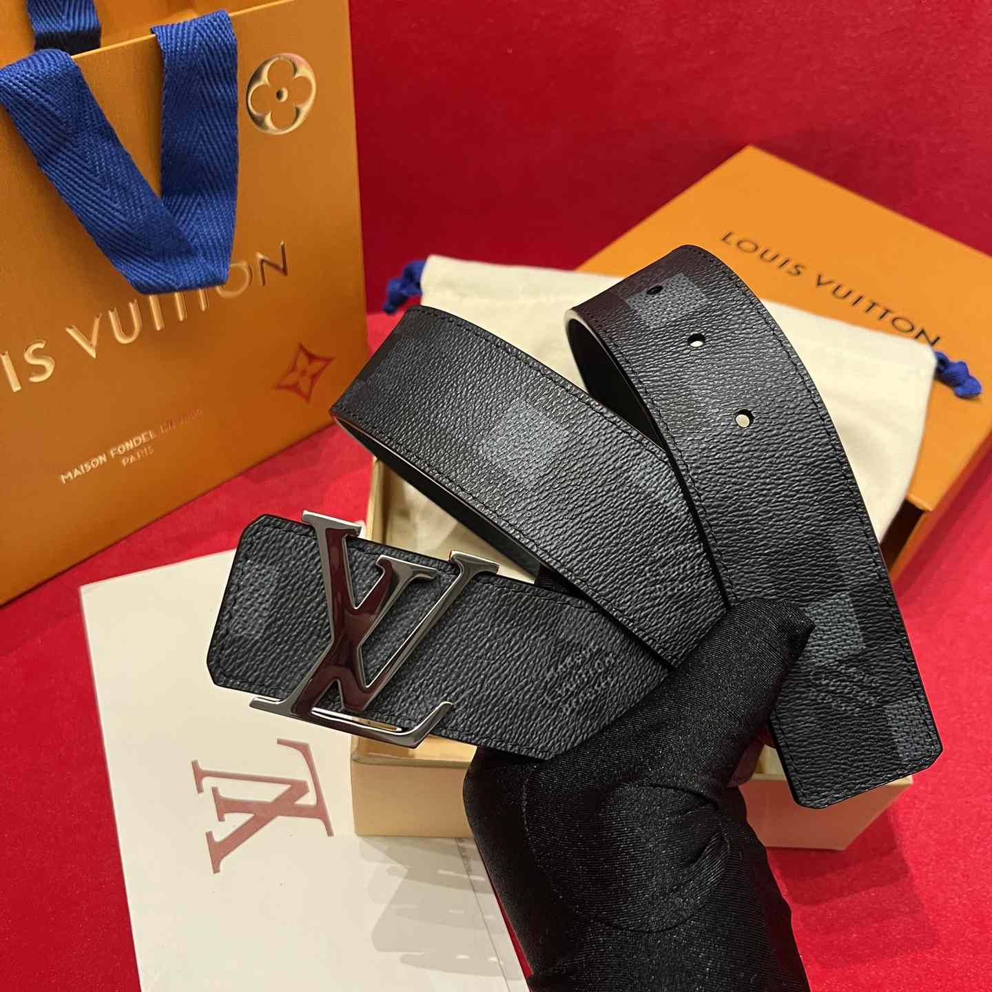 Louis Vuitton Reversible Belt - FashionPlug