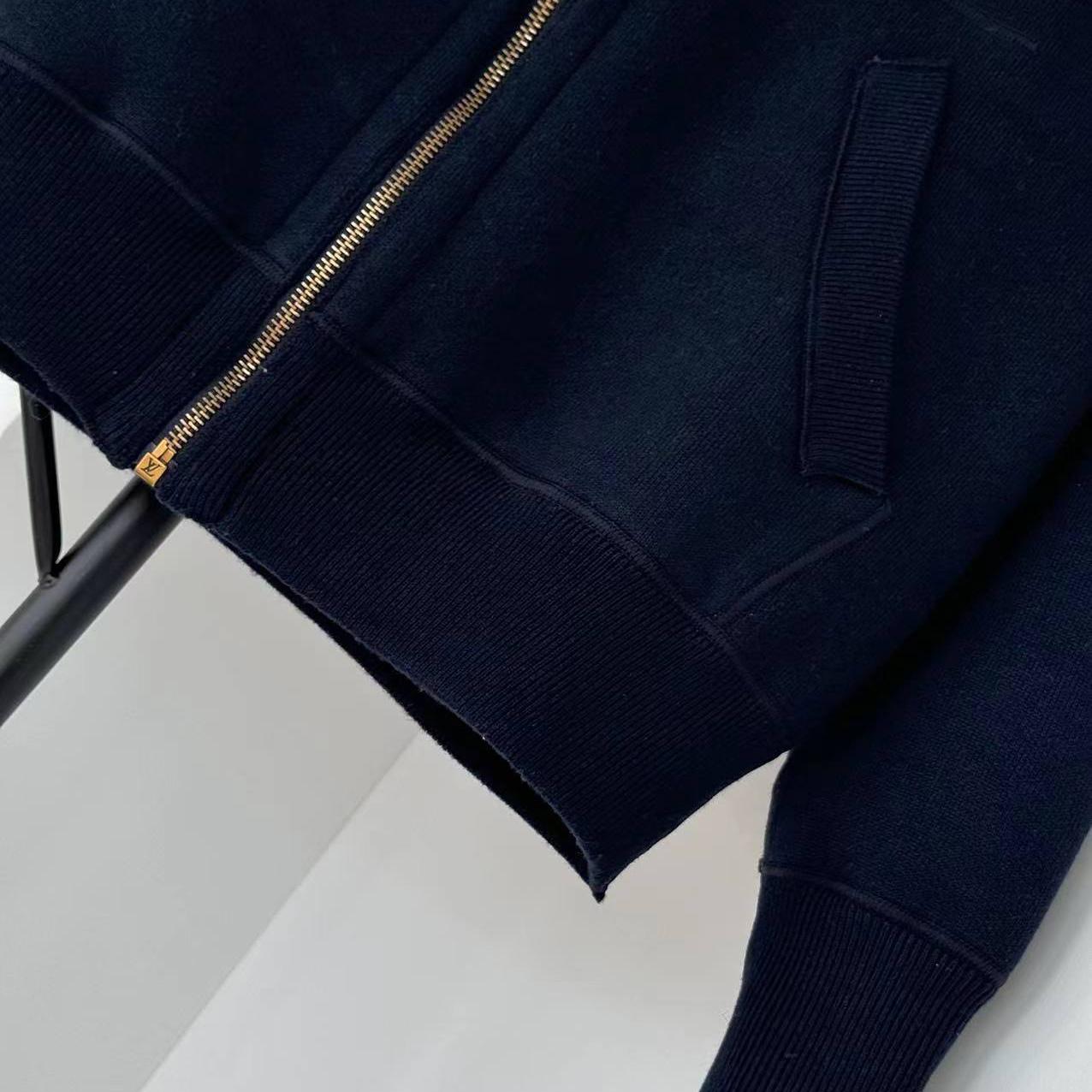 Louis Vuitton Monogram Double Face Reversible Hoodie    1AIJZ5 - FashionPlug