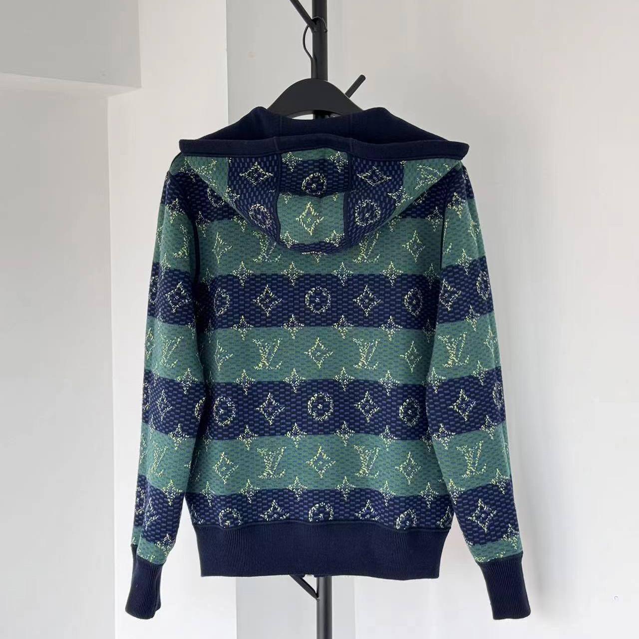 Louis Vuitton Monogram Double Face Reversible Hoodie    1AIJZ5 - FashionPlug