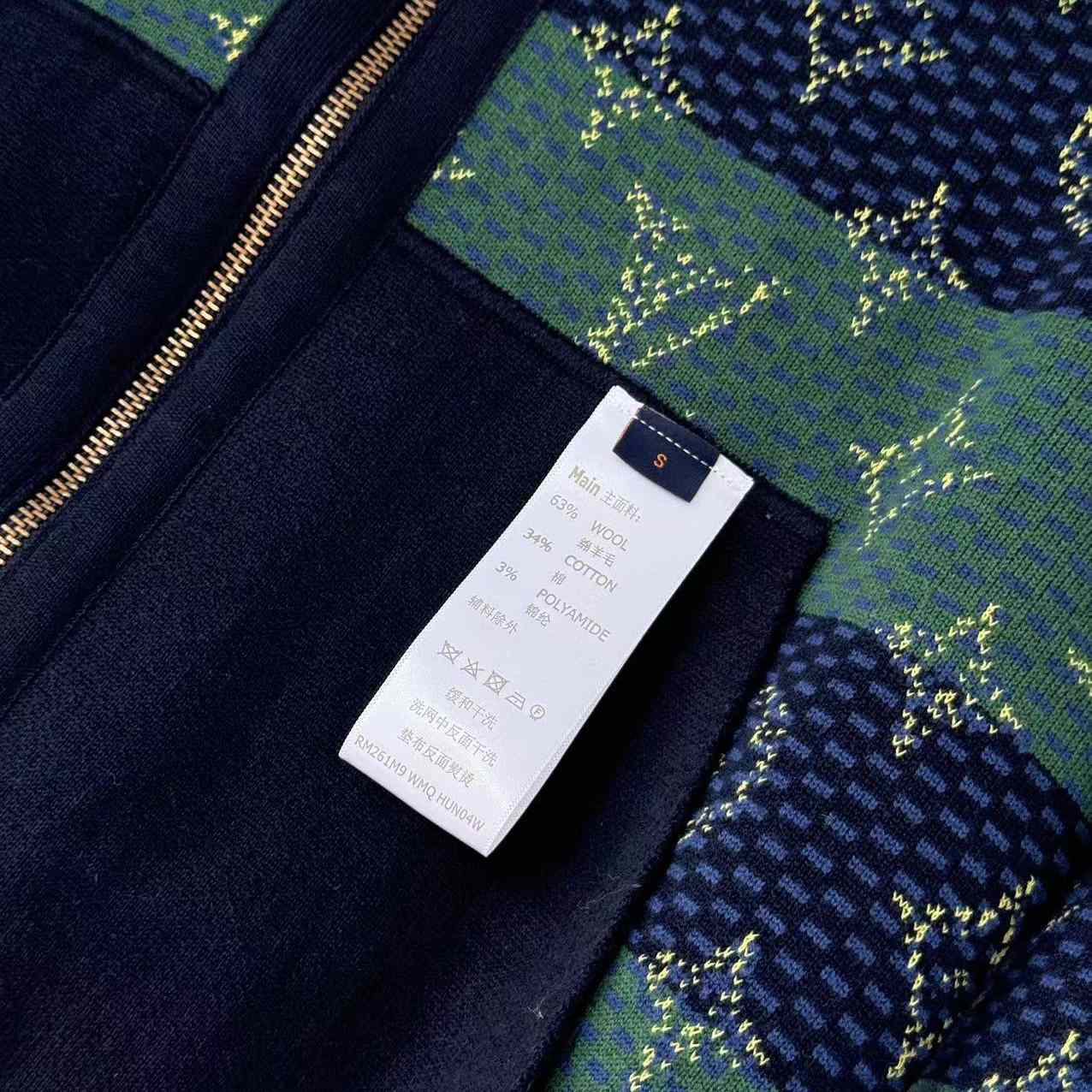 Louis Vuitton Monogram Double Face Reversible Hoodie    1AIJZ5 - FashionPlug