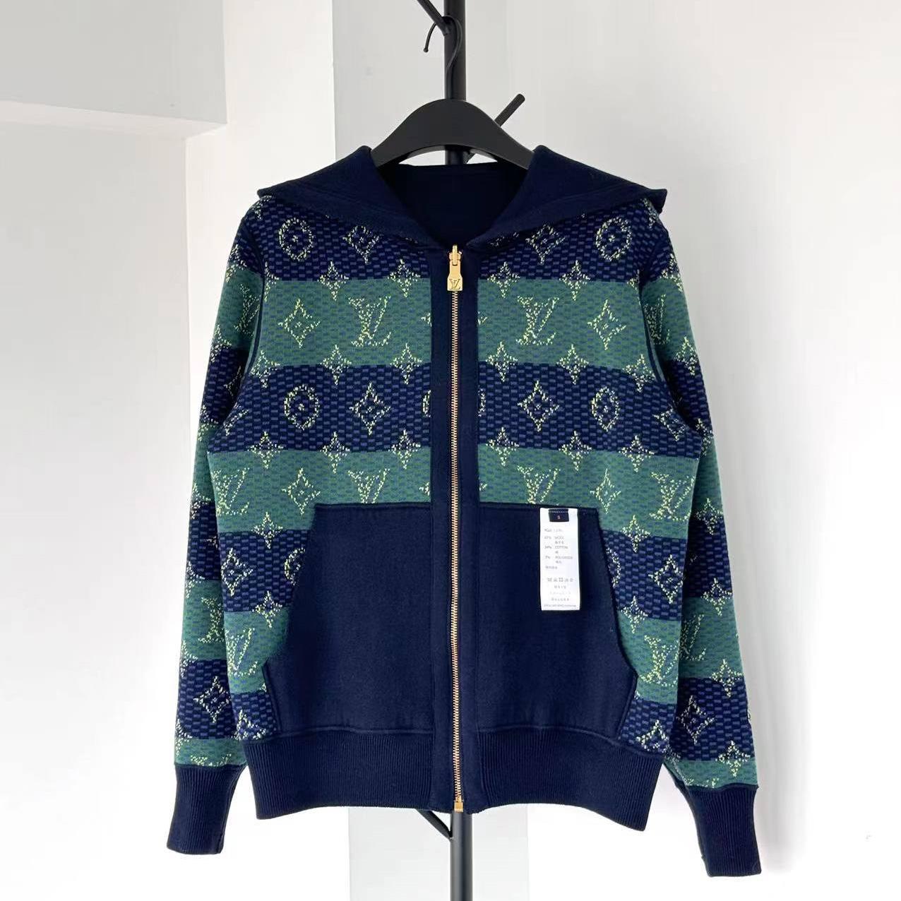 Louis Vuitton Monogram Double Face Reversible Hoodie    1AIJZ5 - FashionPlug