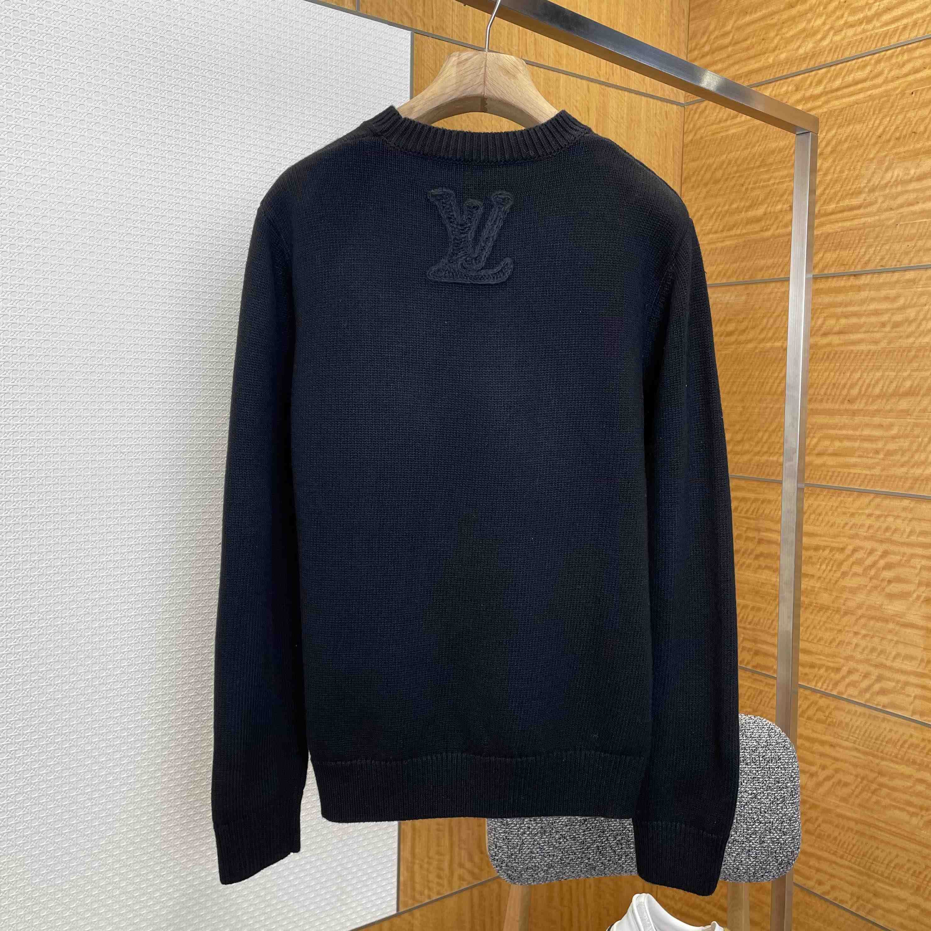Louis Vuitton Embellished Knitted Crewneck   1AJBWX - FashionPlug