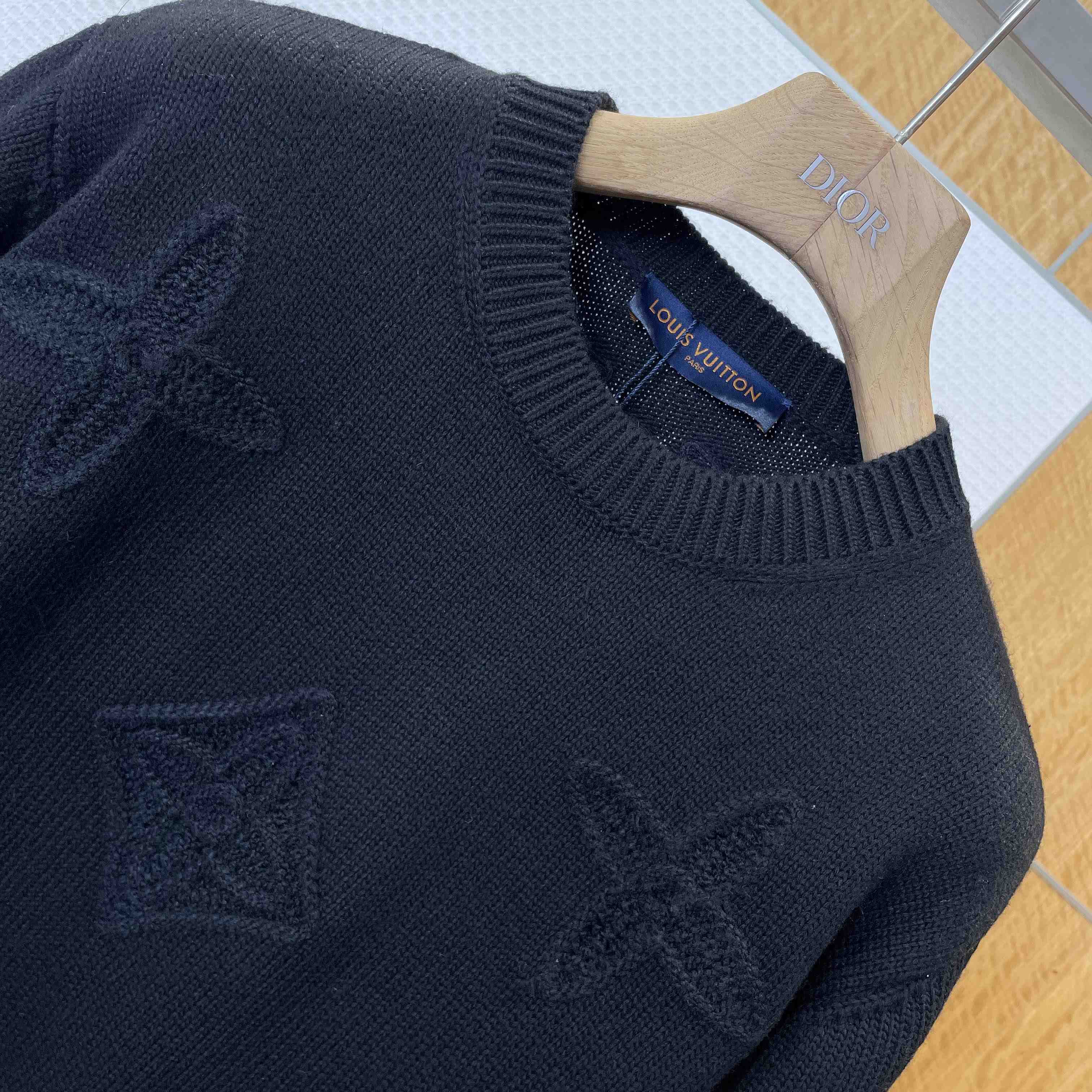 Louis Vuitton Embellished Knitted Crewneck   1AJBWX - FashionPlug