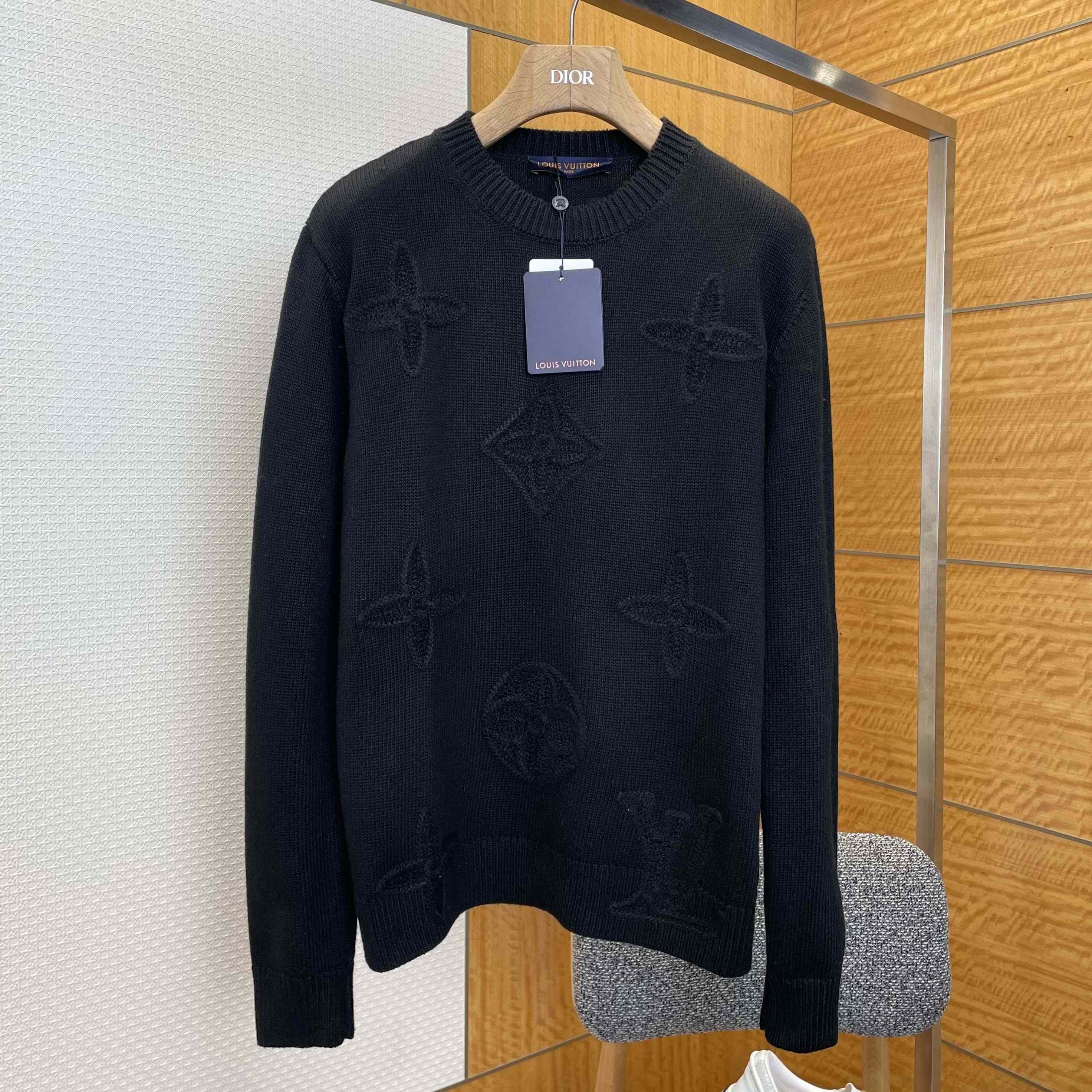 Louis Vuitton Embellished Knitted Crewneck   1AJBWX - FashionPlug