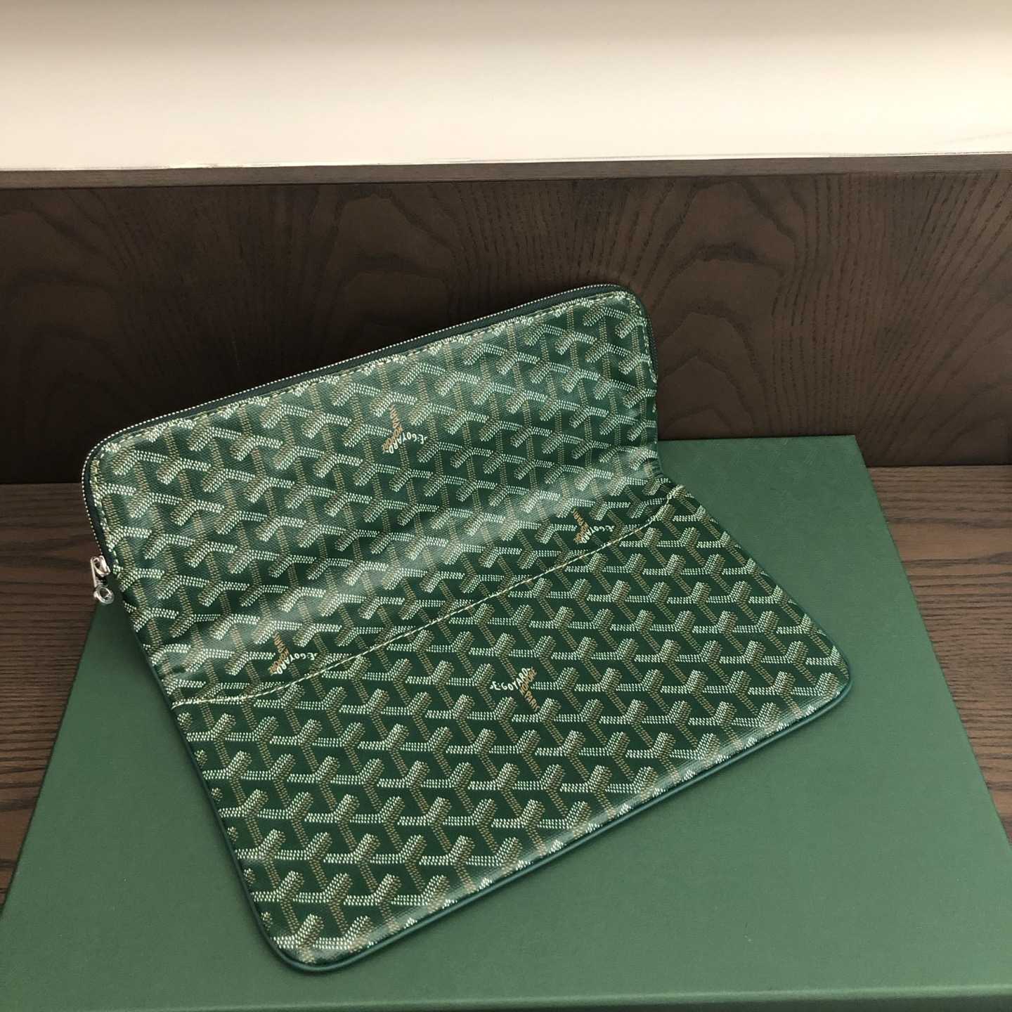 Goyard Sainte-Marie MM Clutch - FashionPlug
