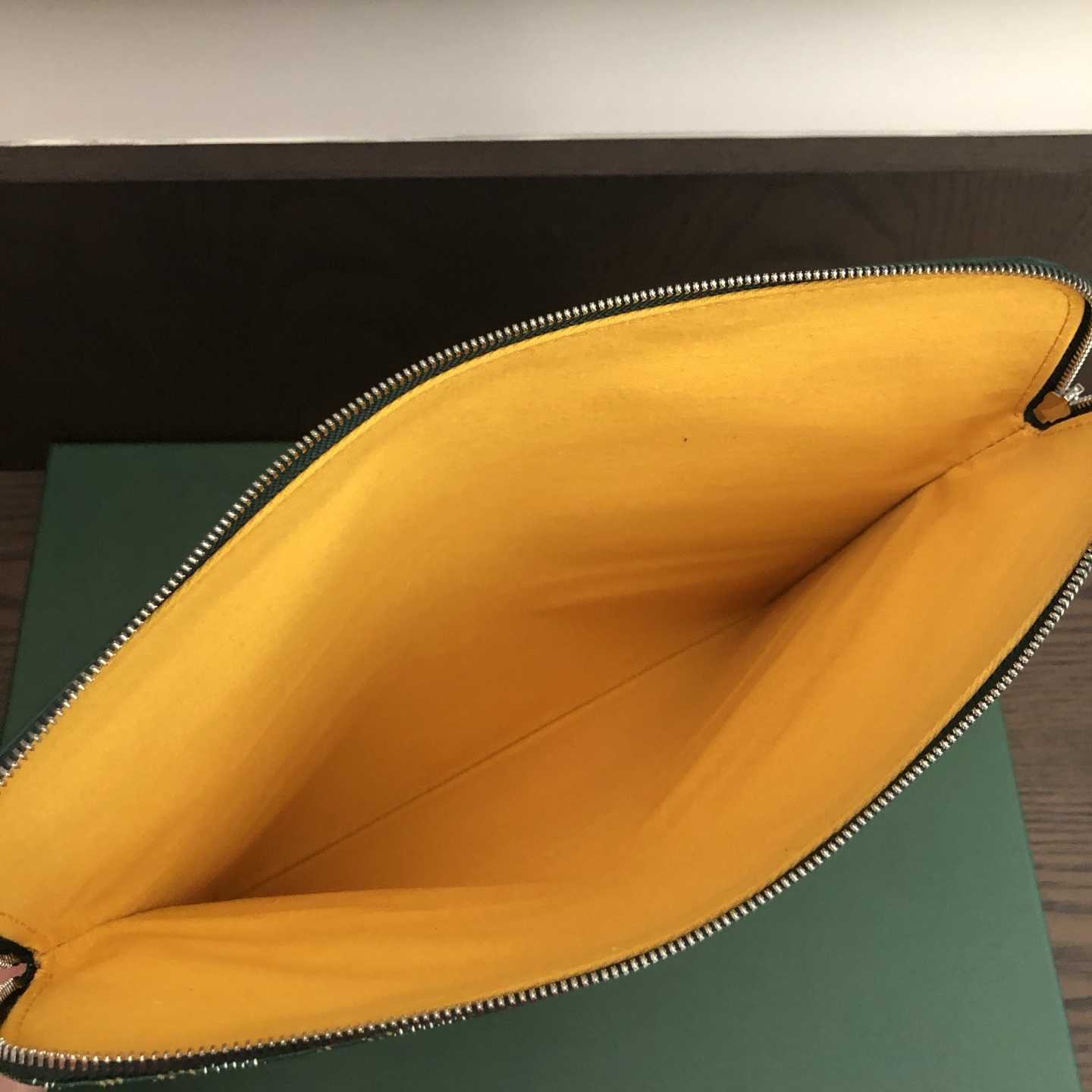 Goyard Sainte-Marie MM Clutch - FashionPlug