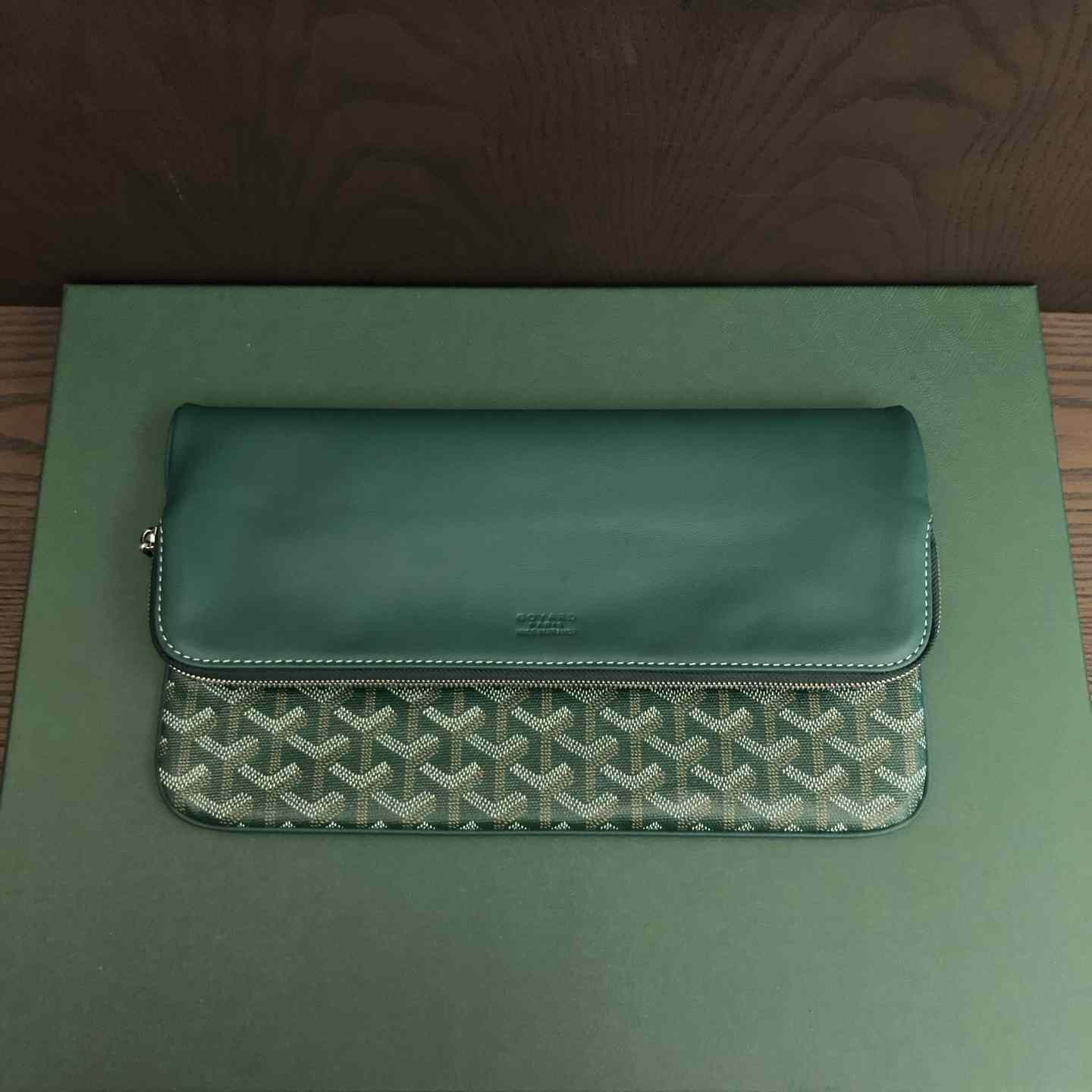 Goyard Sainte-Marie MM Clutch - FashionPlug