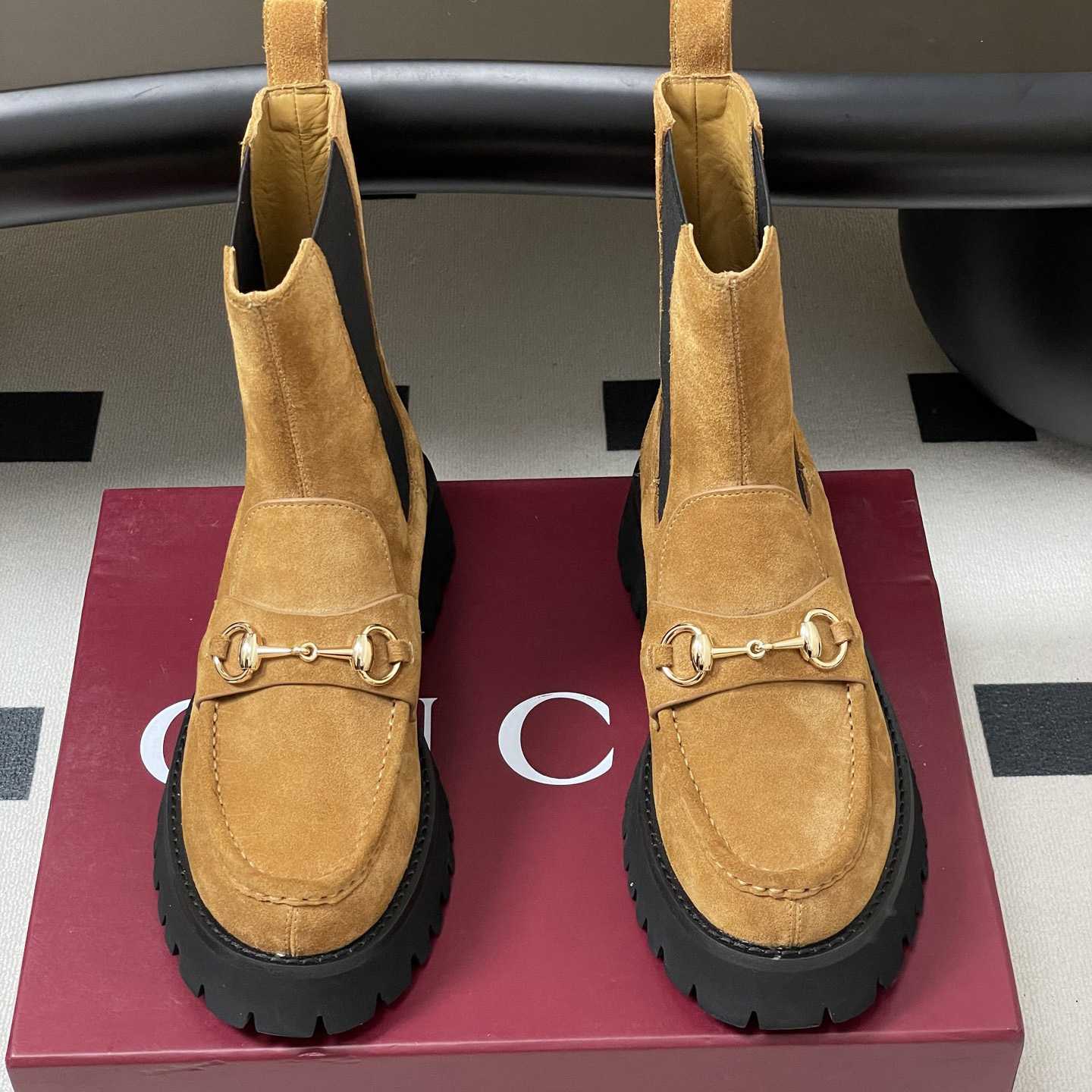 Gucci Women's Ankle Boot With Horsebit - FashionPlug