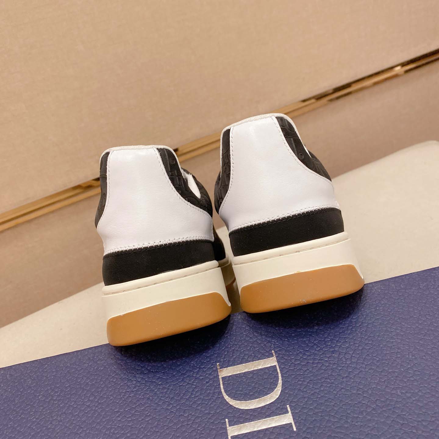 Dior Sneakers - FashionPlug