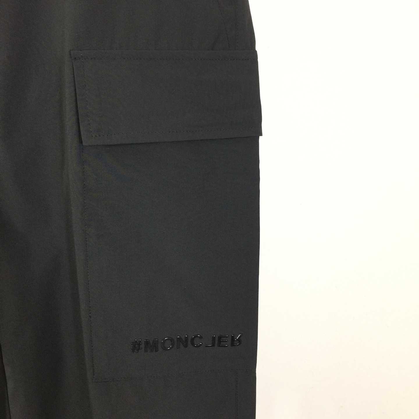 Moncler Trousers - FashionPlug