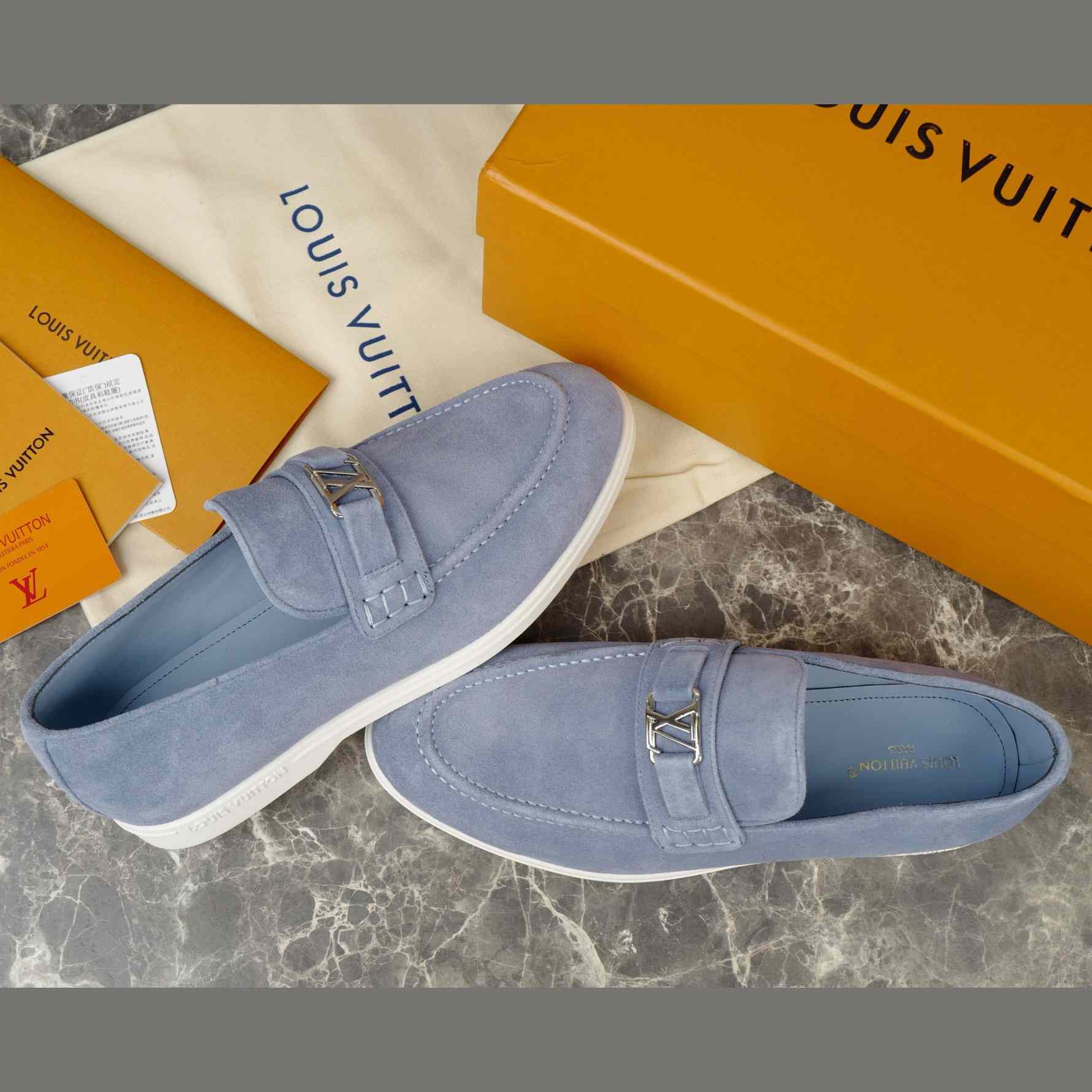 Louis Vuitton Estate Loafers   1AHRCN - FashionPlug