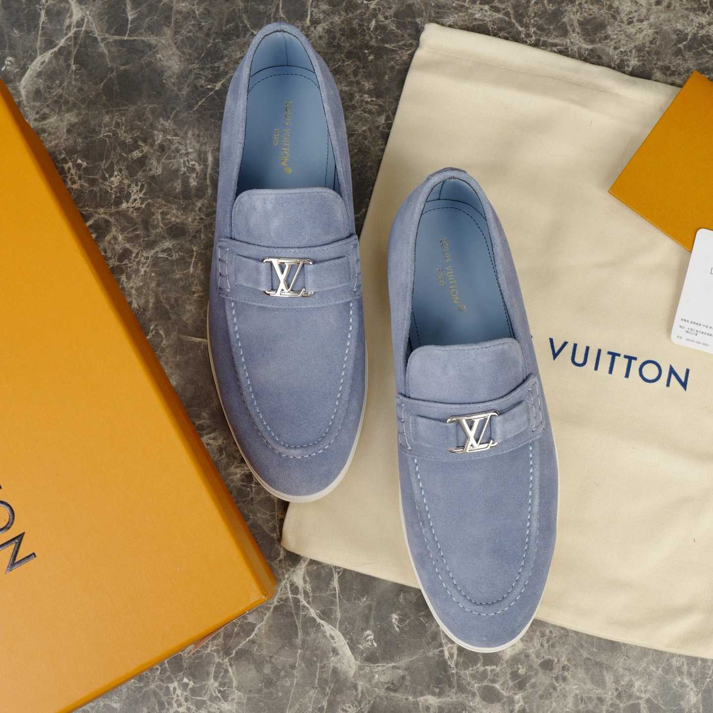 Louis Vuitton Estate Loafers   1AHRCN - FashionPlug