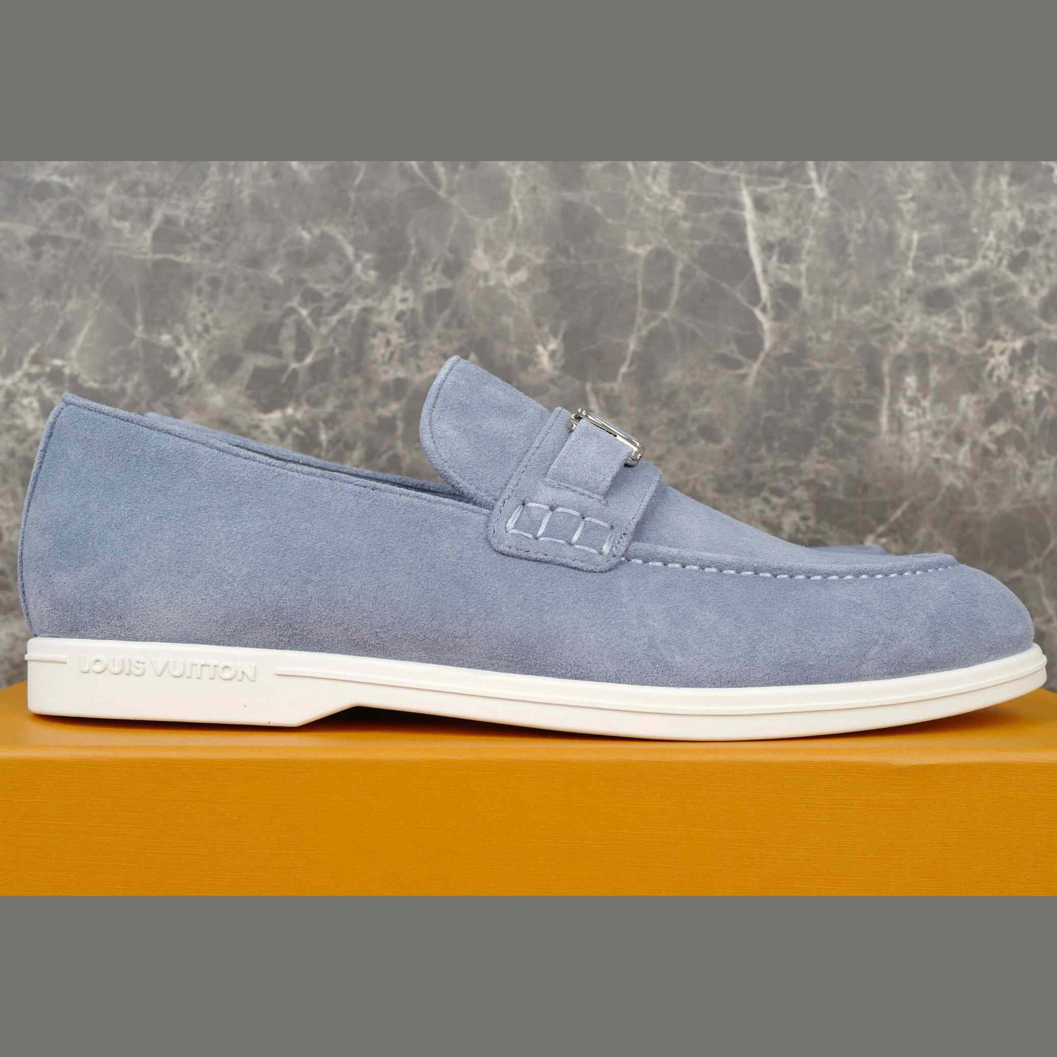 Louis Vuitton Estate Loafers   1AHRCN - FashionPlug