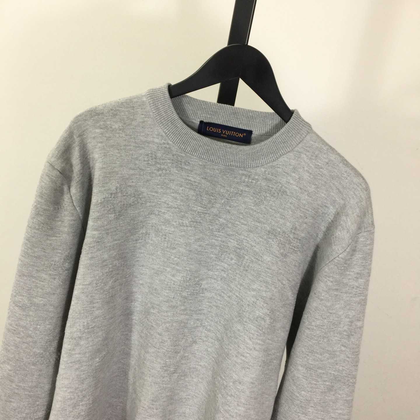 Louis Vuitton Monogram Embossed Pullover   1AIWG4 - FashionPlug