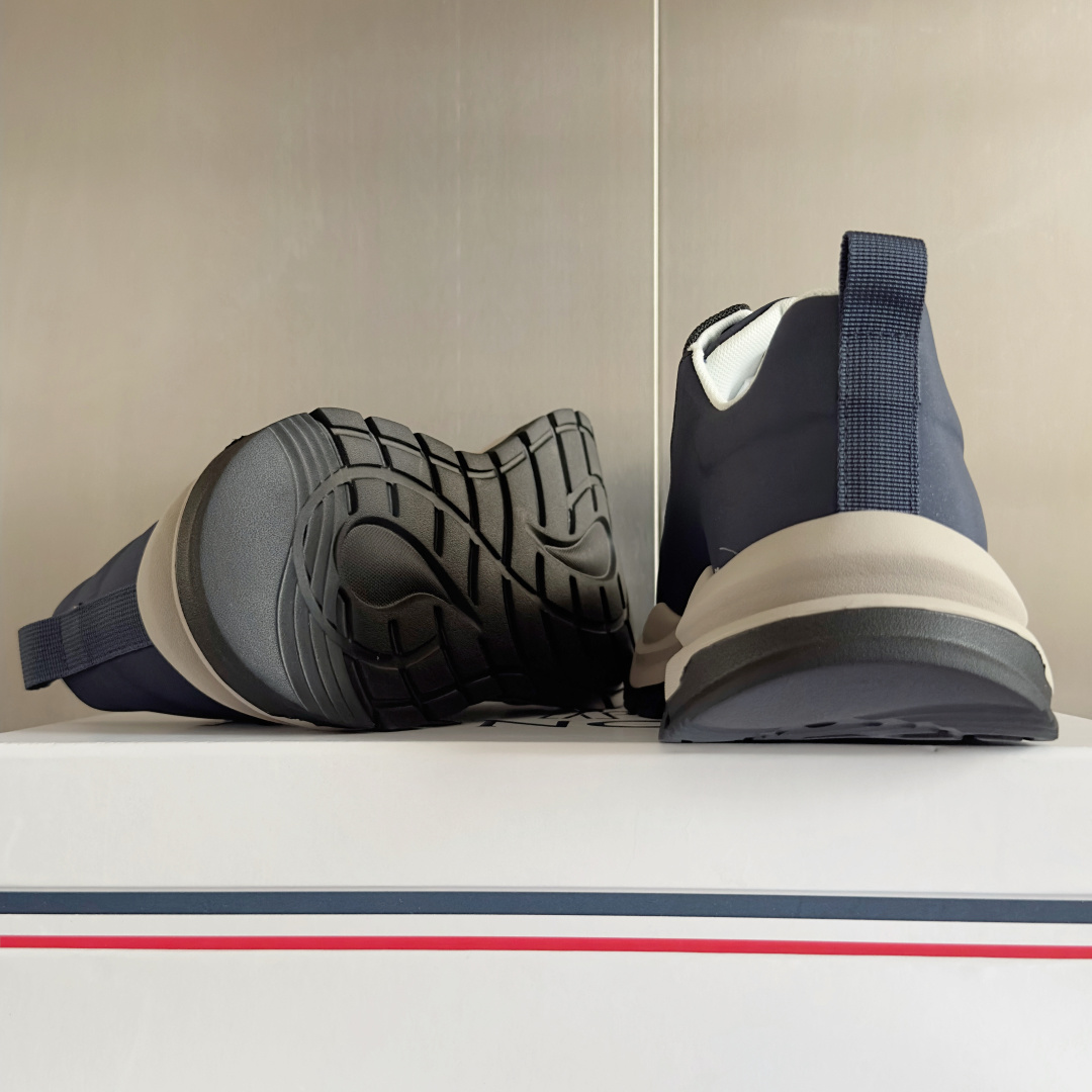 Moncler Sneakers - FashionPlug