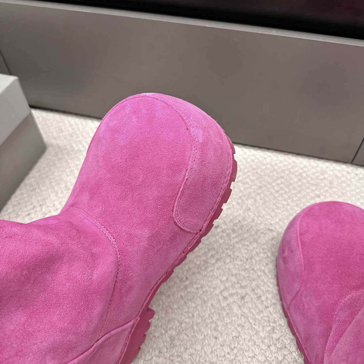 Balenciaga Alaska Fur High Boots - FashionPlug