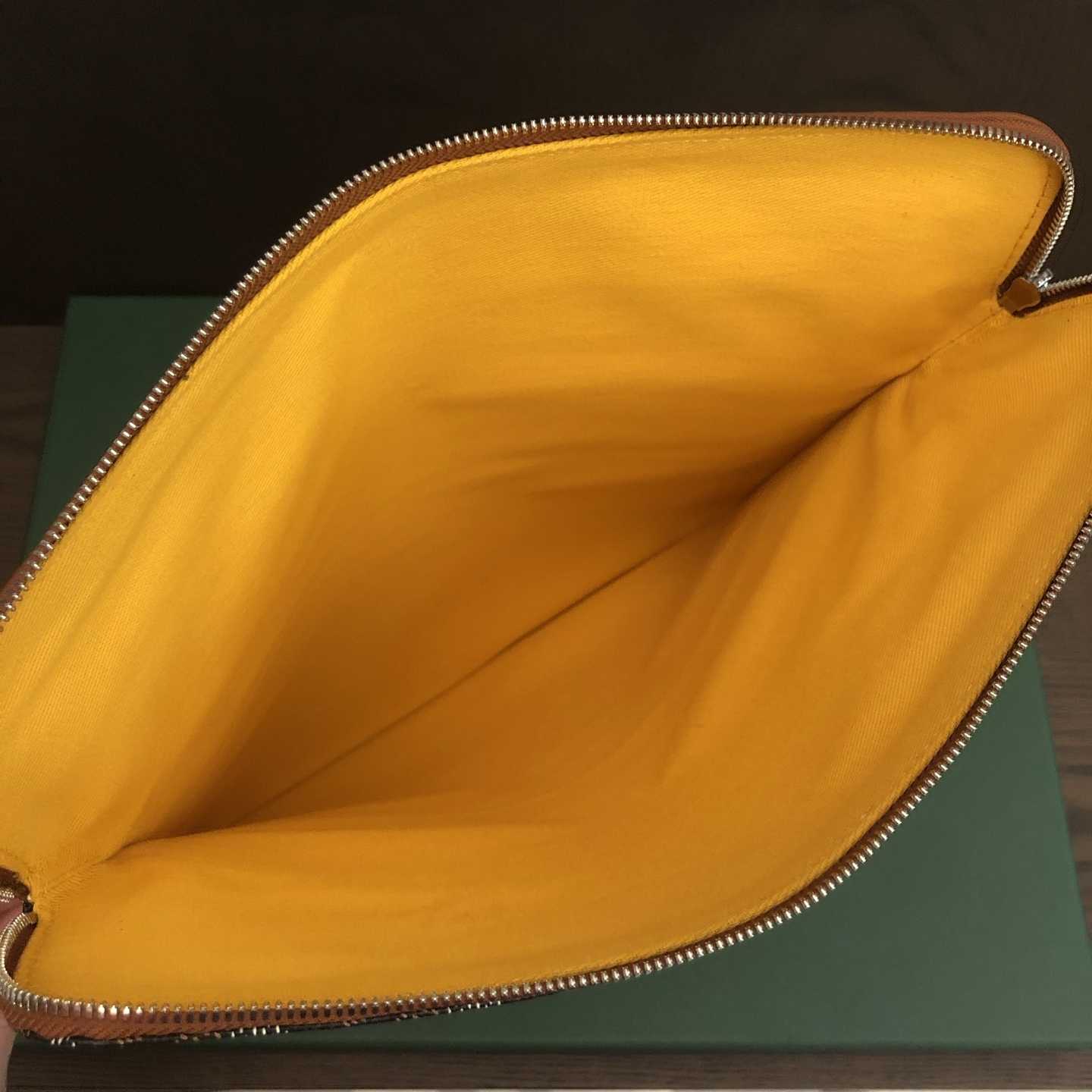 Goyard Sainte-Marie MM Clutch - FashionPlug