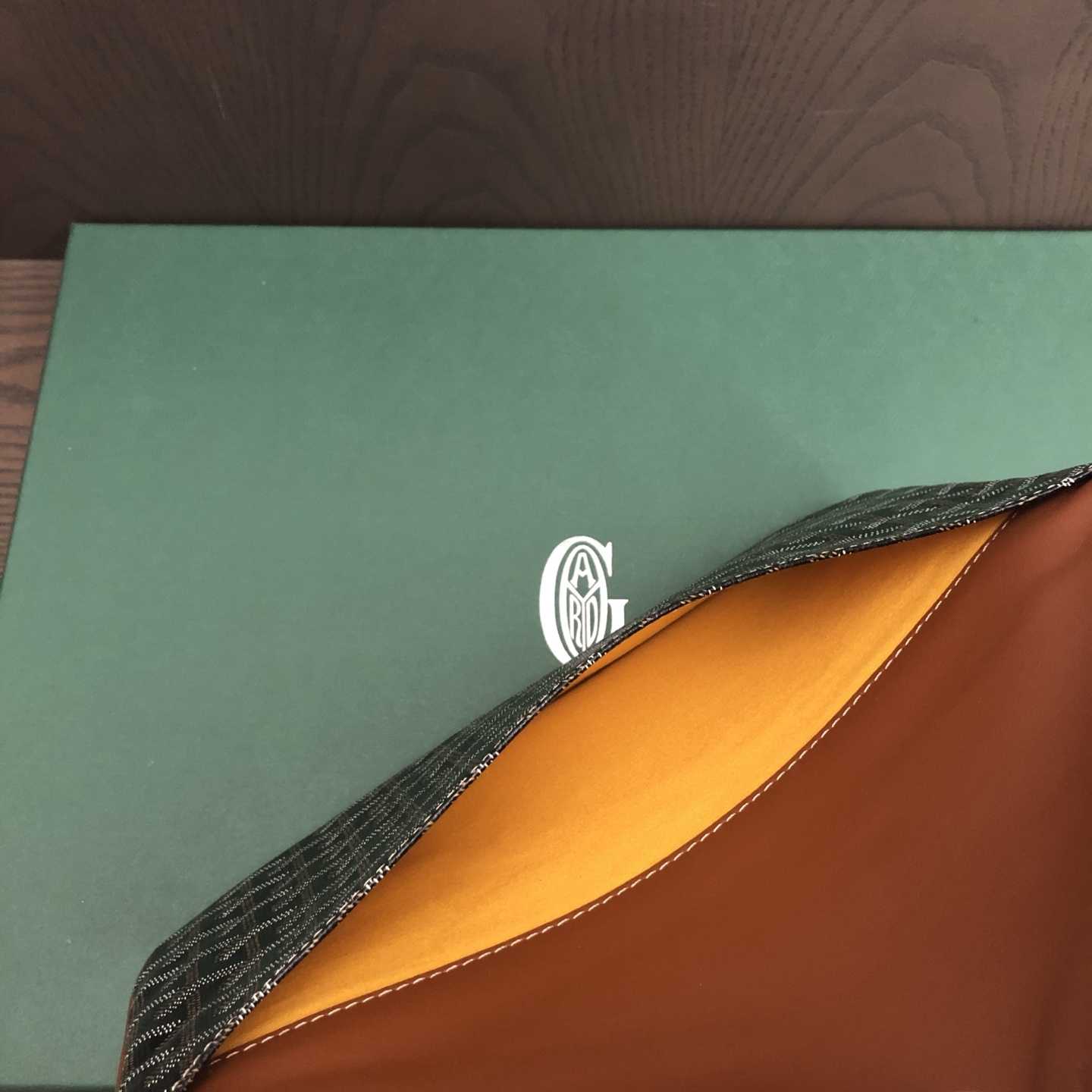 Goyard Sainte-Marie MM Clutch - FashionPlug