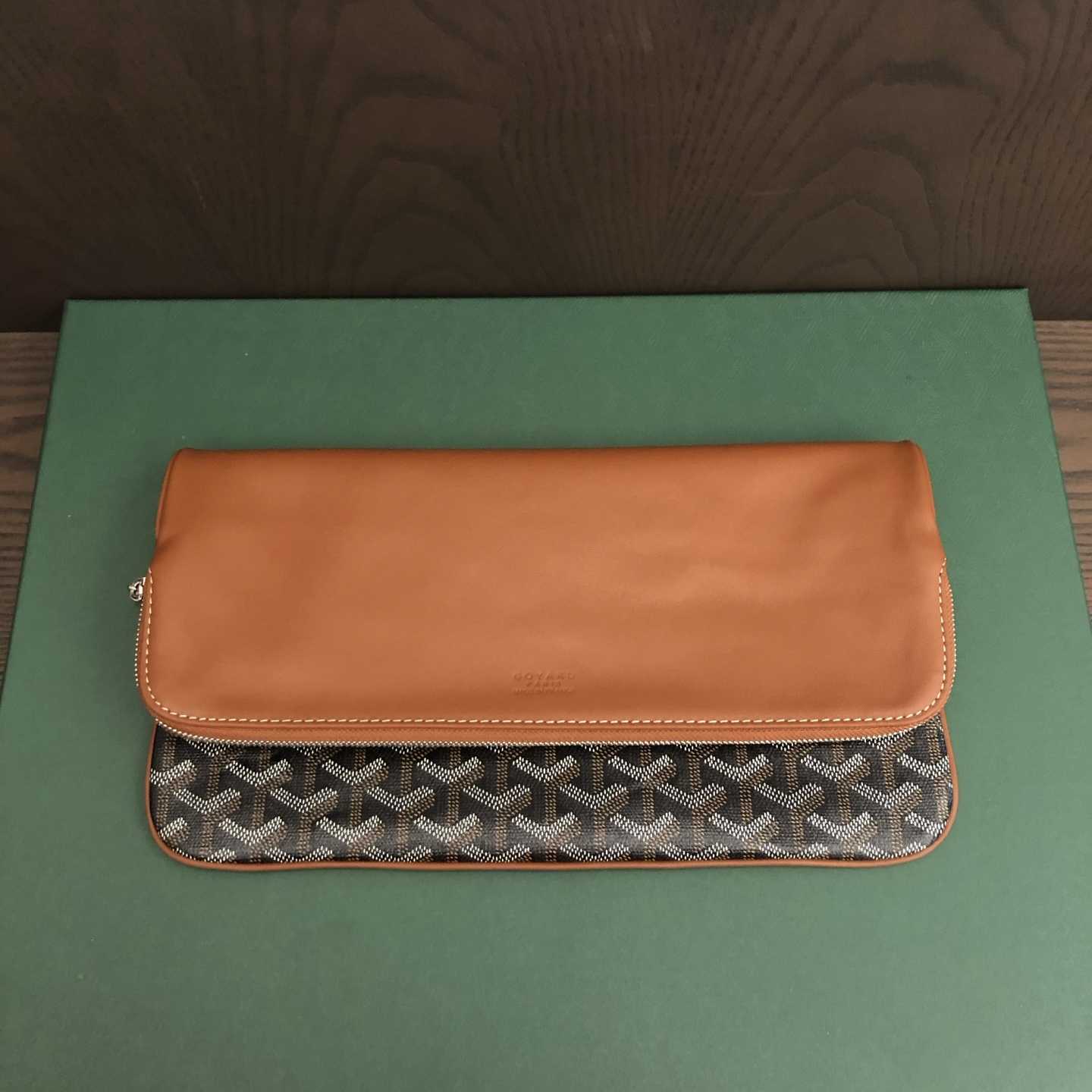 Goyard Sainte-Marie MM Clutch - FashionPlug
