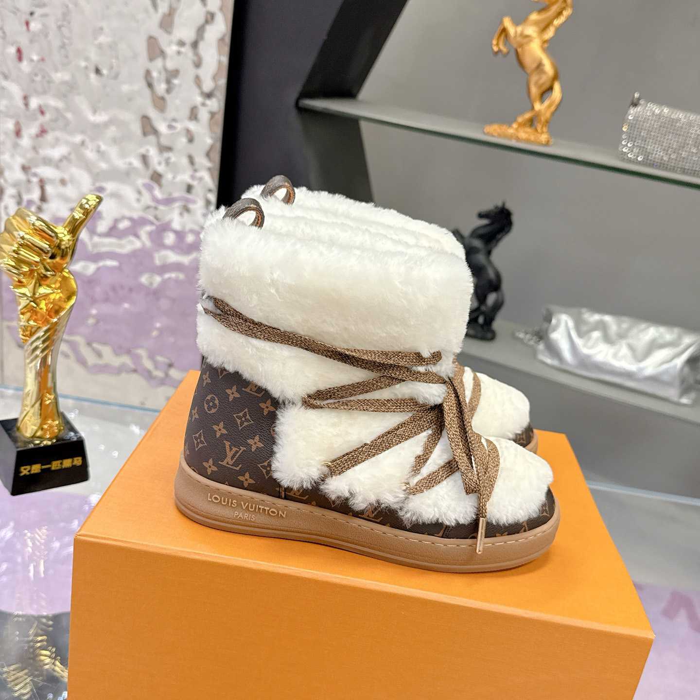 Louis Vuitton LV Cloud Lace-Up Ankle Boot Sneaker  1AIV37 - FashionPlug