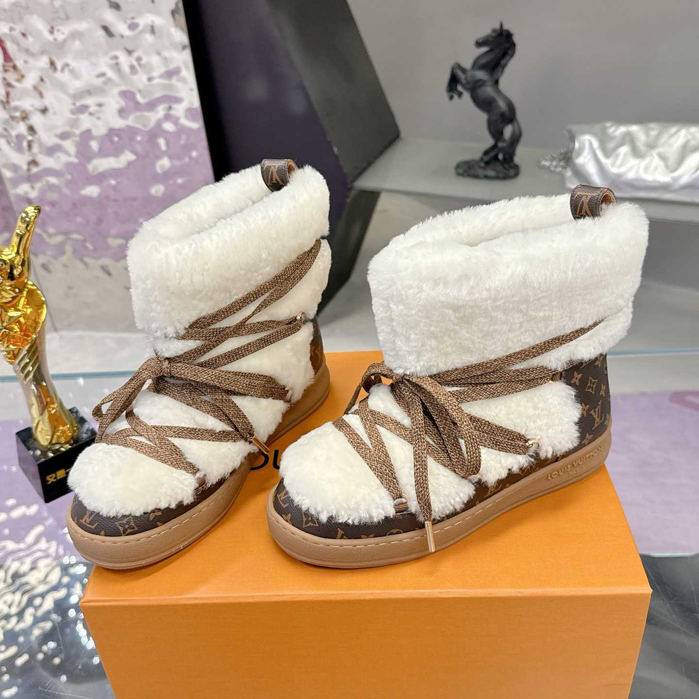 Louis Vuitton LV Cloud Lace-Up Ankle Boot Sneaker  1AIV37 - FashionPlug