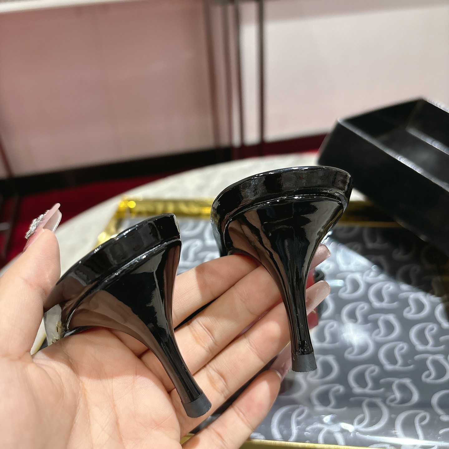 Christian Louboutin Me Dolly - 65 mm Mules - FashionPlug