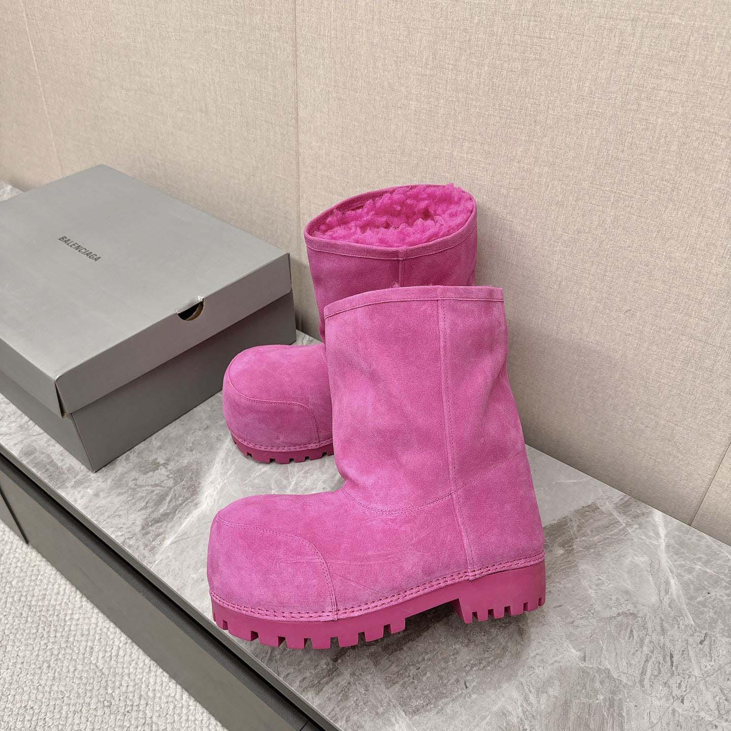 Balenciaga Alaska Fur High Boots - FashionPlug