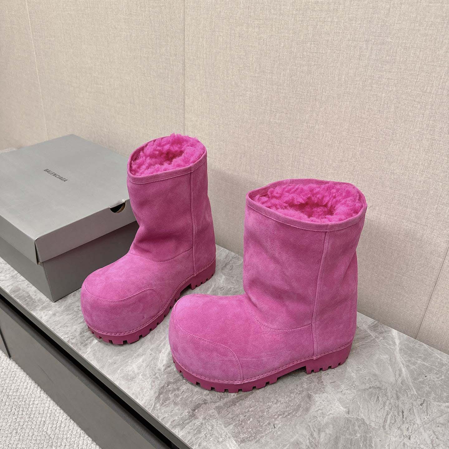 Balenciaga Alaska Fur High Boots - FashionPlug