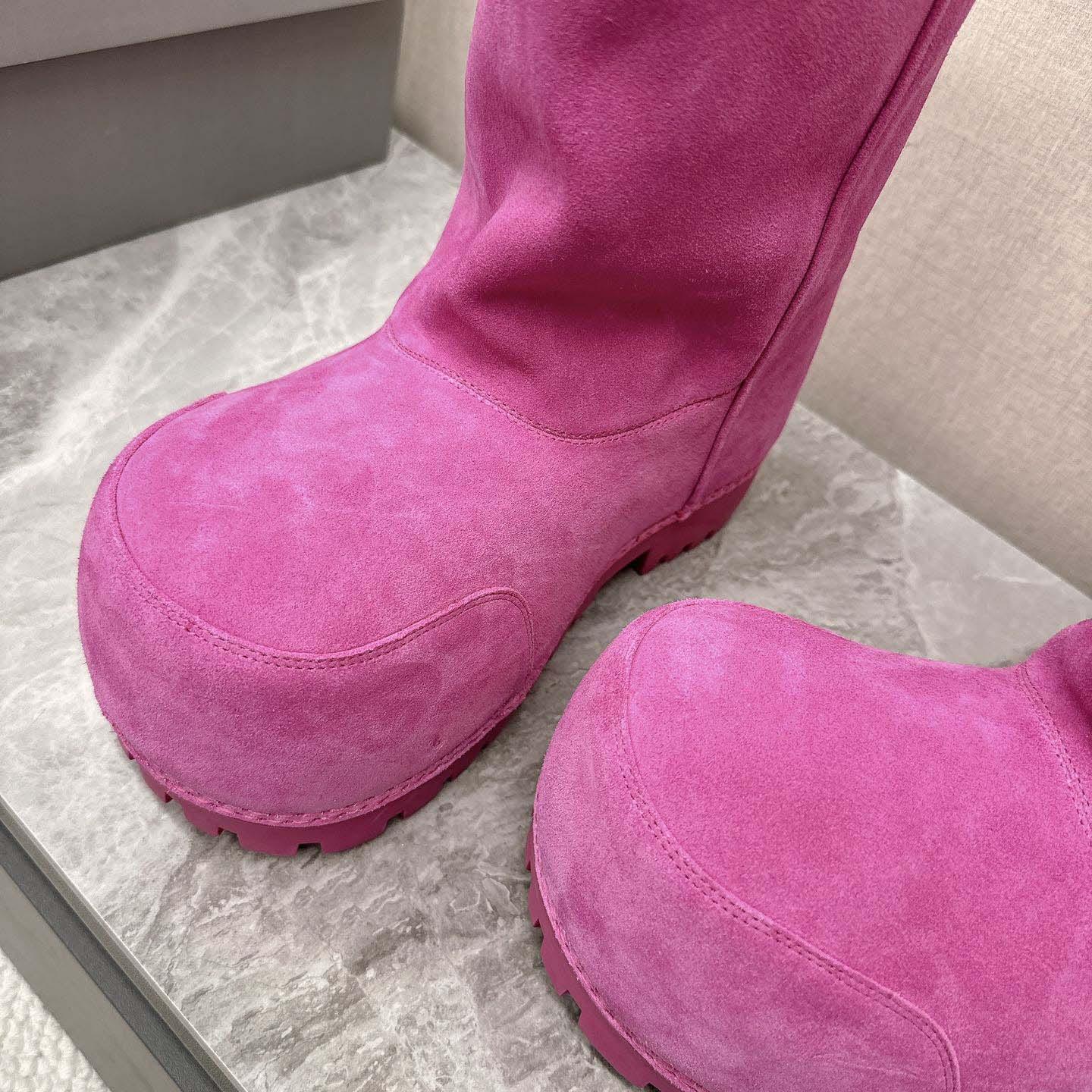 Balenciaga Alaska Fur High Boots - FashionPlug