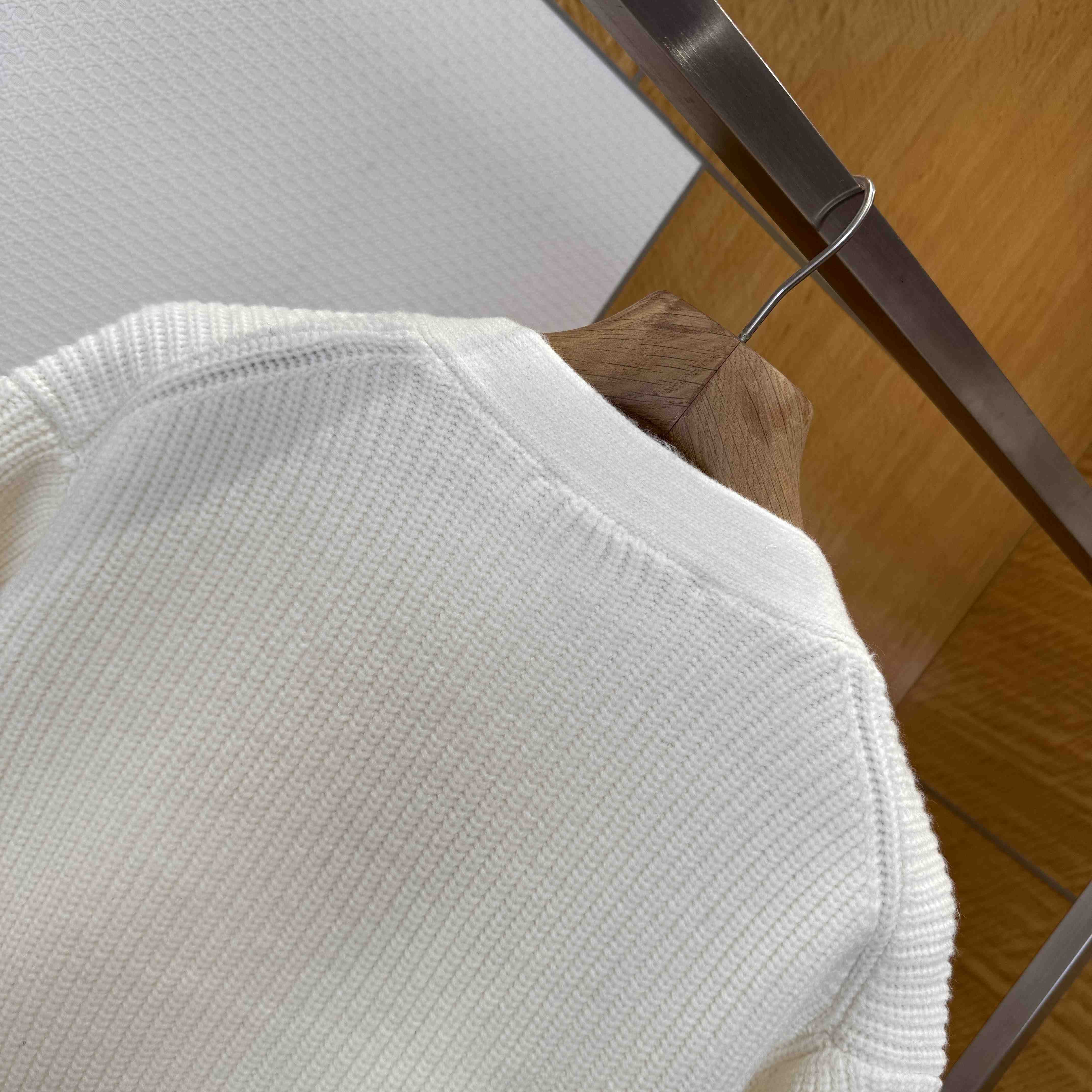 Louis Vuitton Graphic Knitted Cardigan   1AJBX9 - FashionPlug