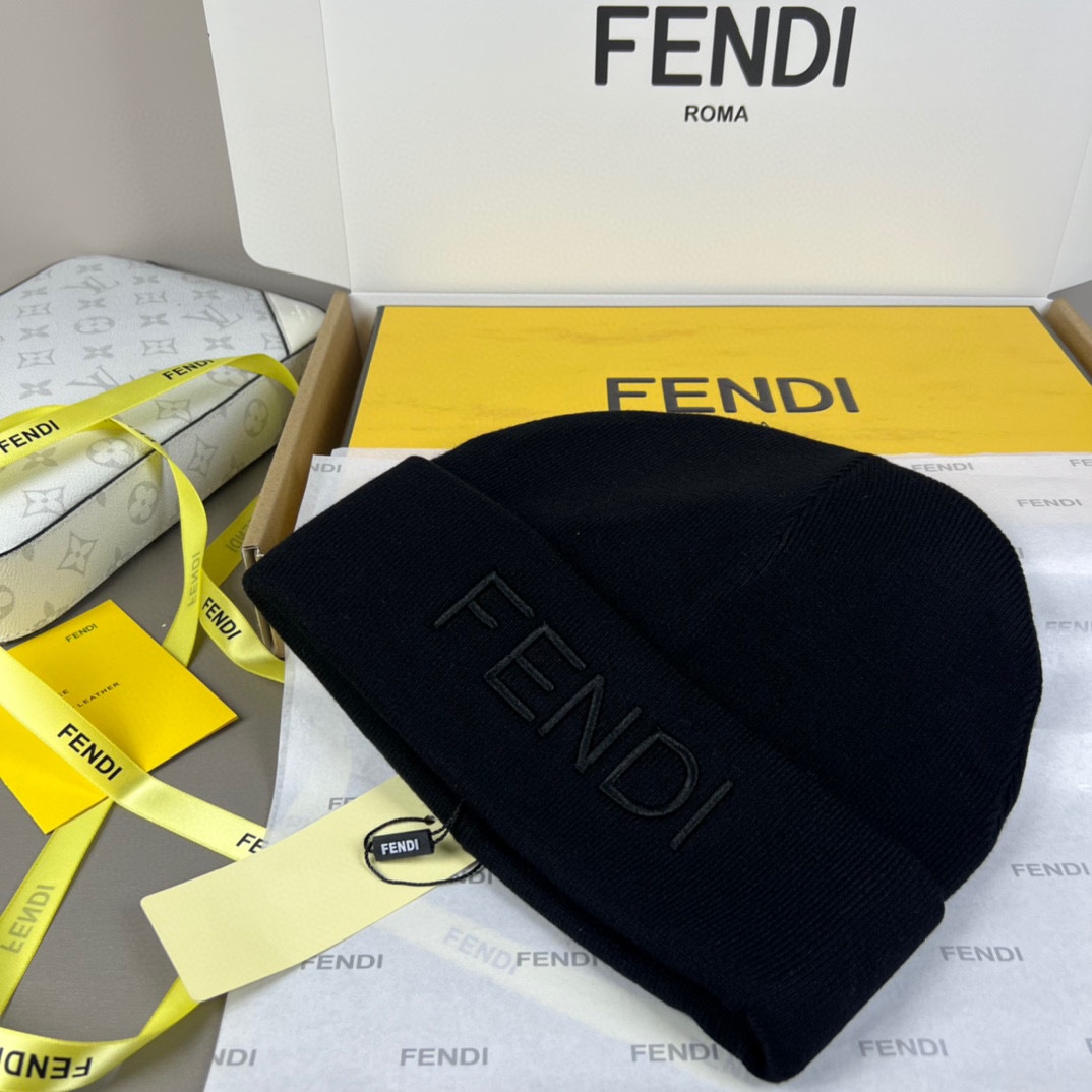 Fendi Beanie - FashionPlug