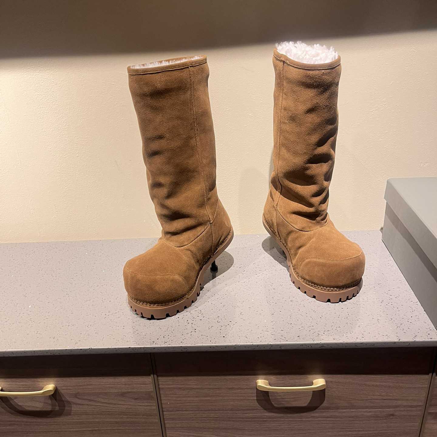 Balenciaga Alaska Fur High Boots - FashionPlug