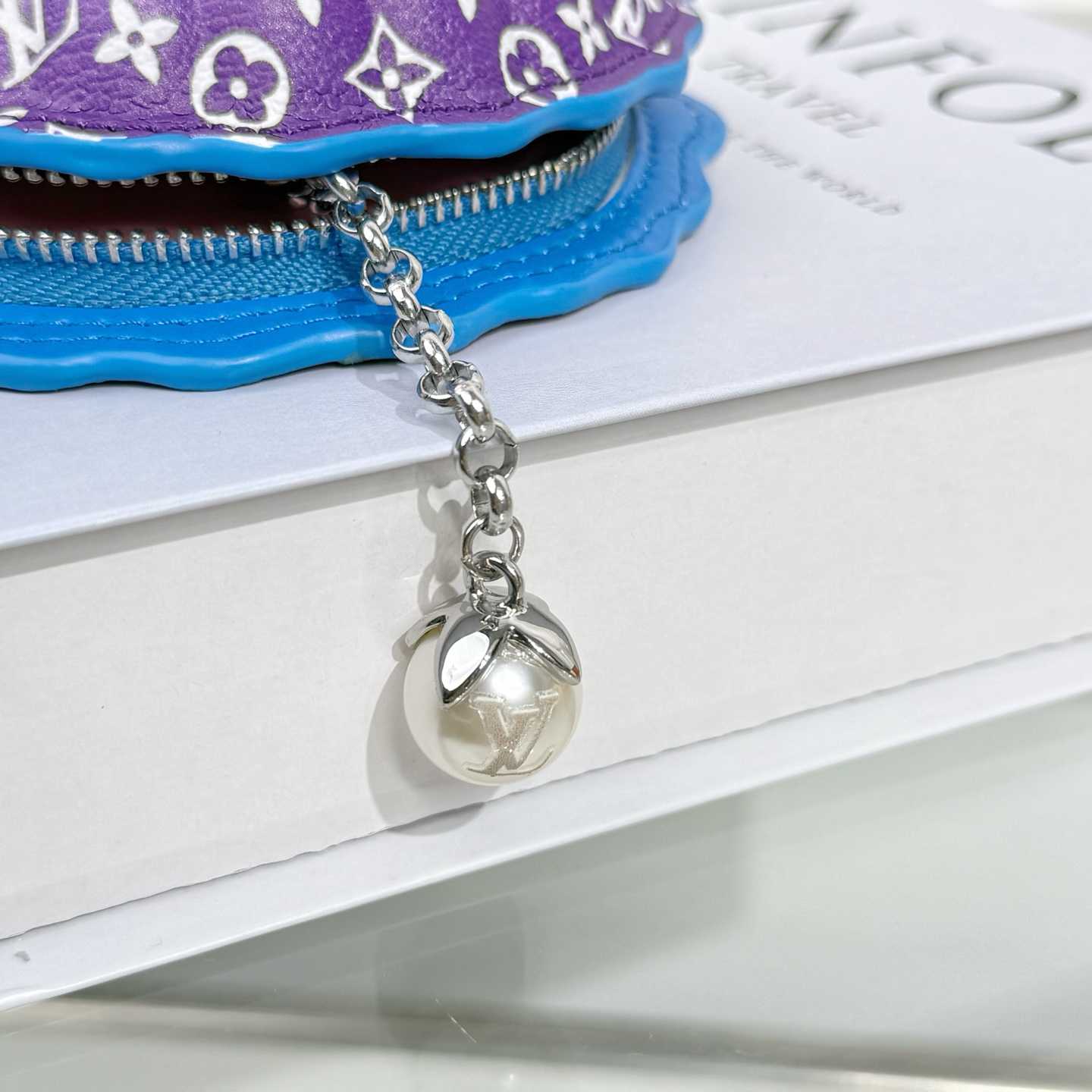 Louis Vuitton LV Shell Bag Charm    - FashionPlug