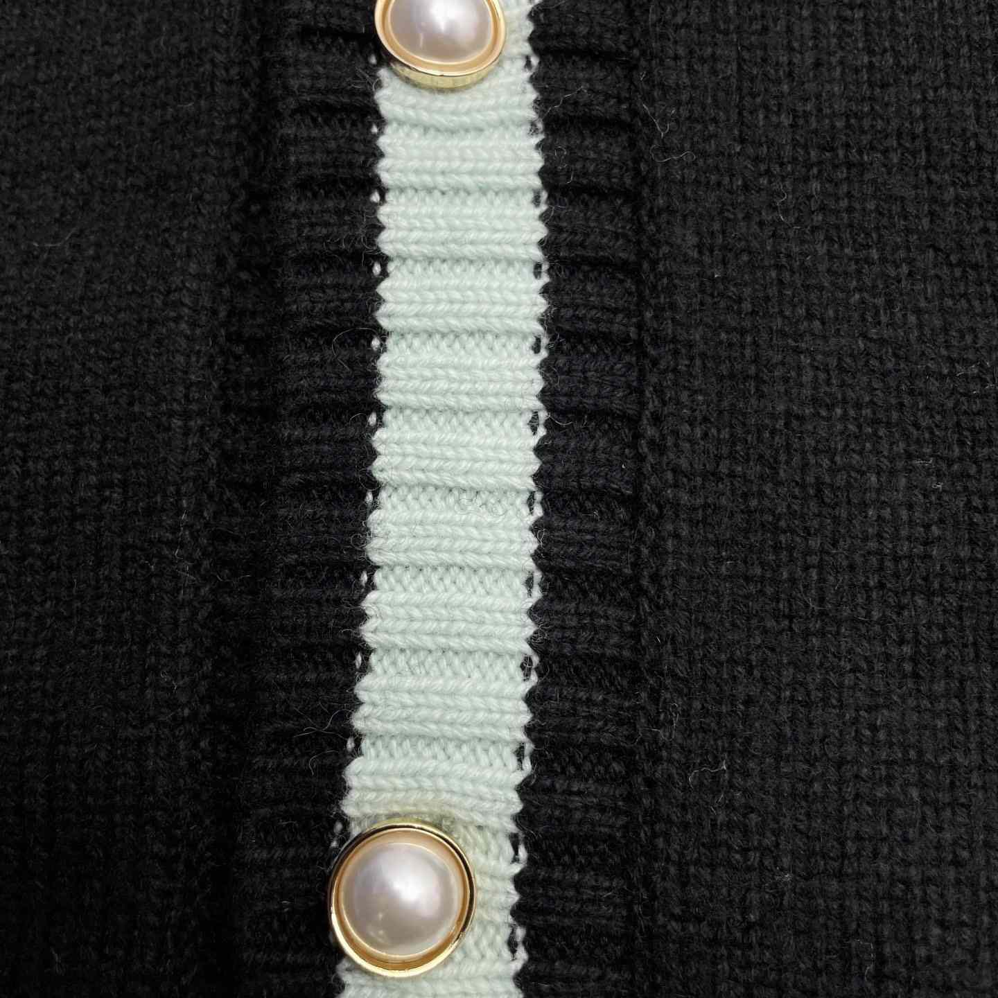 Casablanca Embroidered Panel Cardigan   Z6035 - FashionPlug