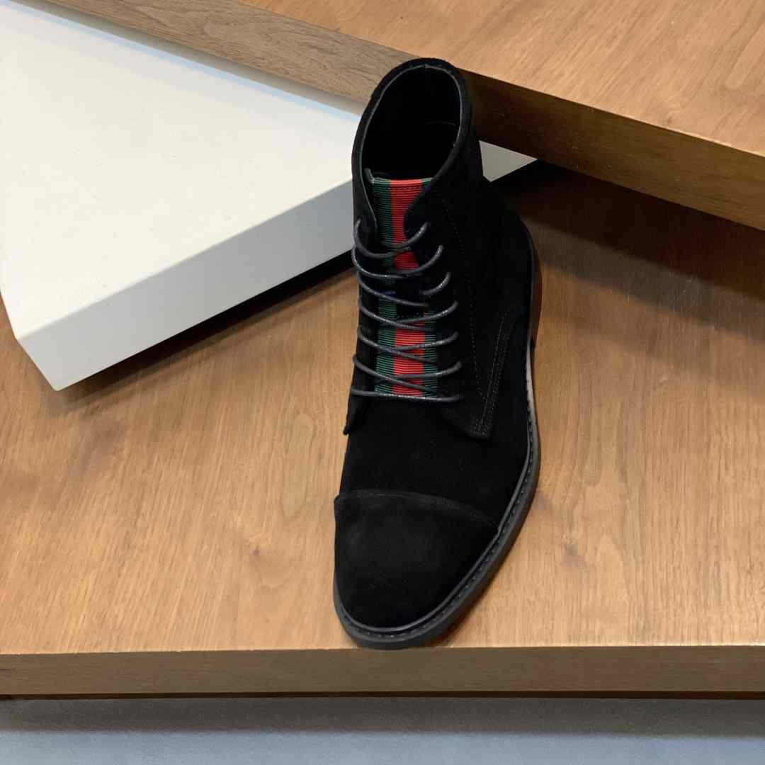 Gucci Men's Suede Lace-Up Boots - FashionPlug
