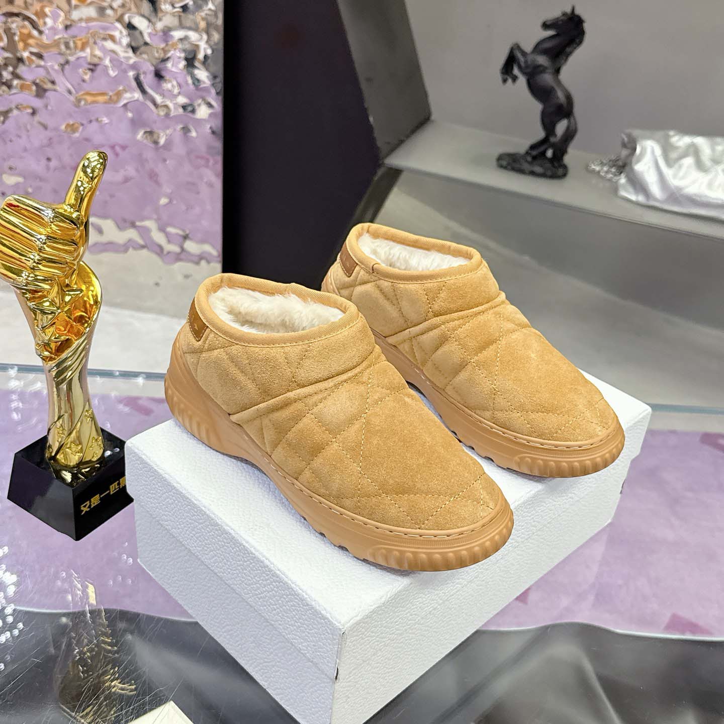 Dior Frost Low Ankle Boot - FashionPlug