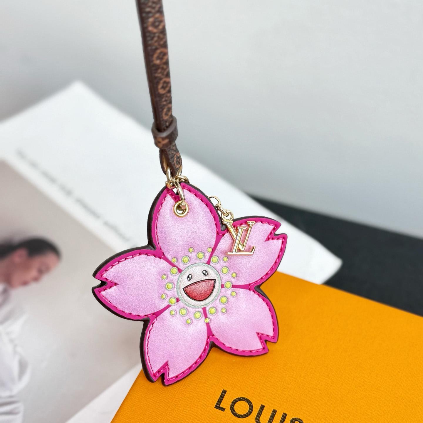Louis Vuitton x Takashi Murakami bag charm - FashionPlug