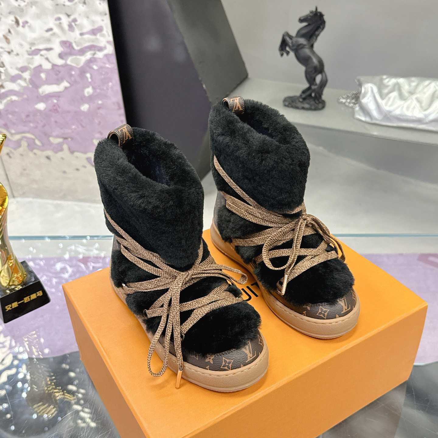 Louis Vuitton LV Cloud Lace-Up Ankle Boot Sneaker  1AIV21 - FashionPlug