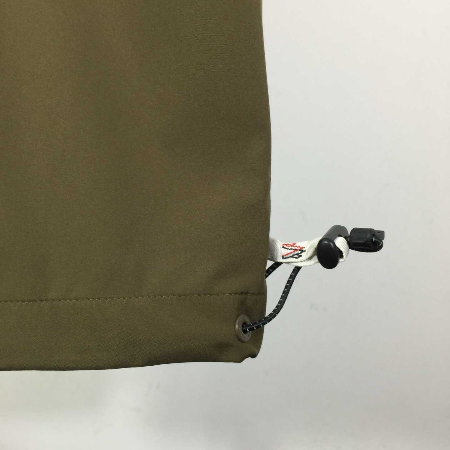 Moncler Trousers - FashionPlug