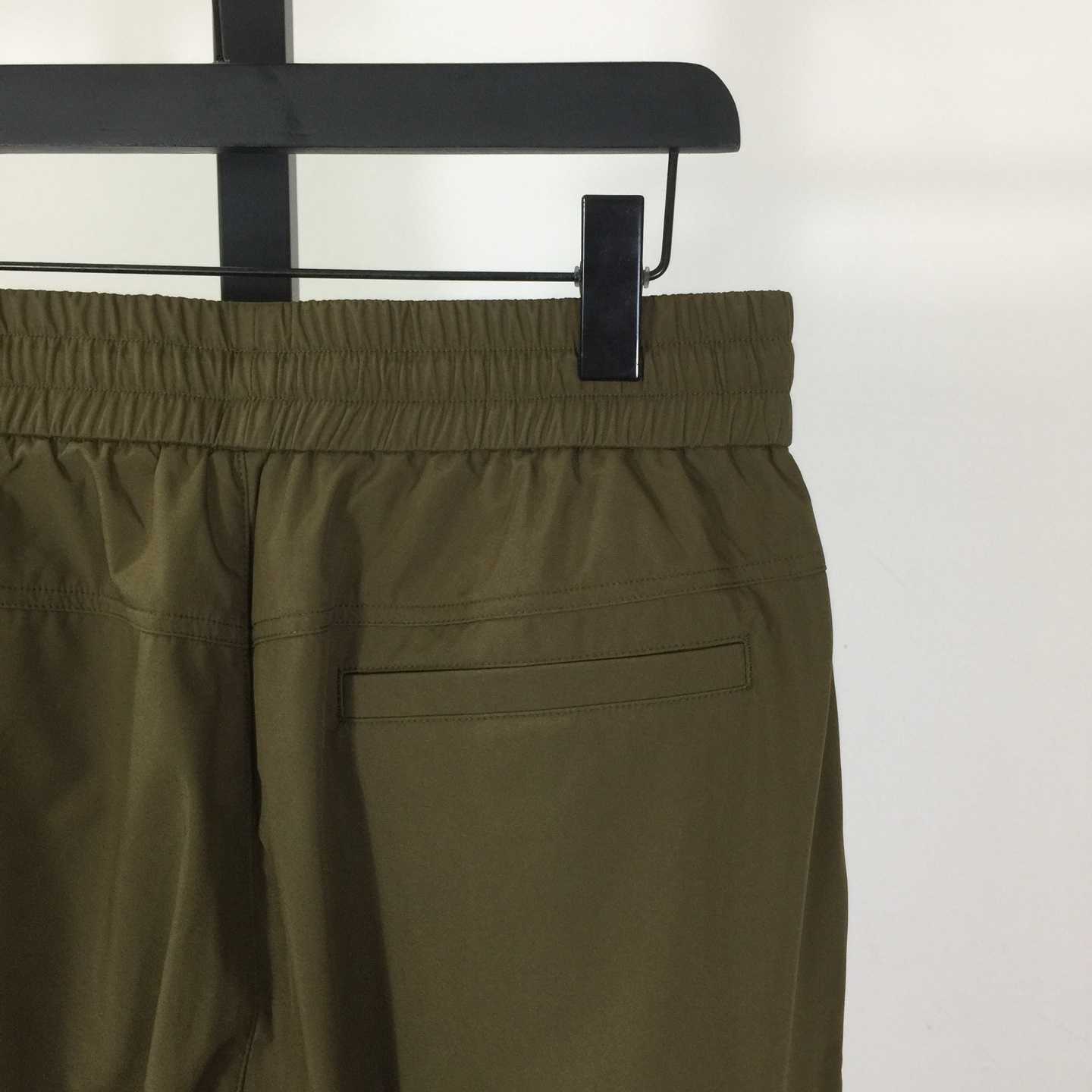 Moncler Trousers - FashionPlug