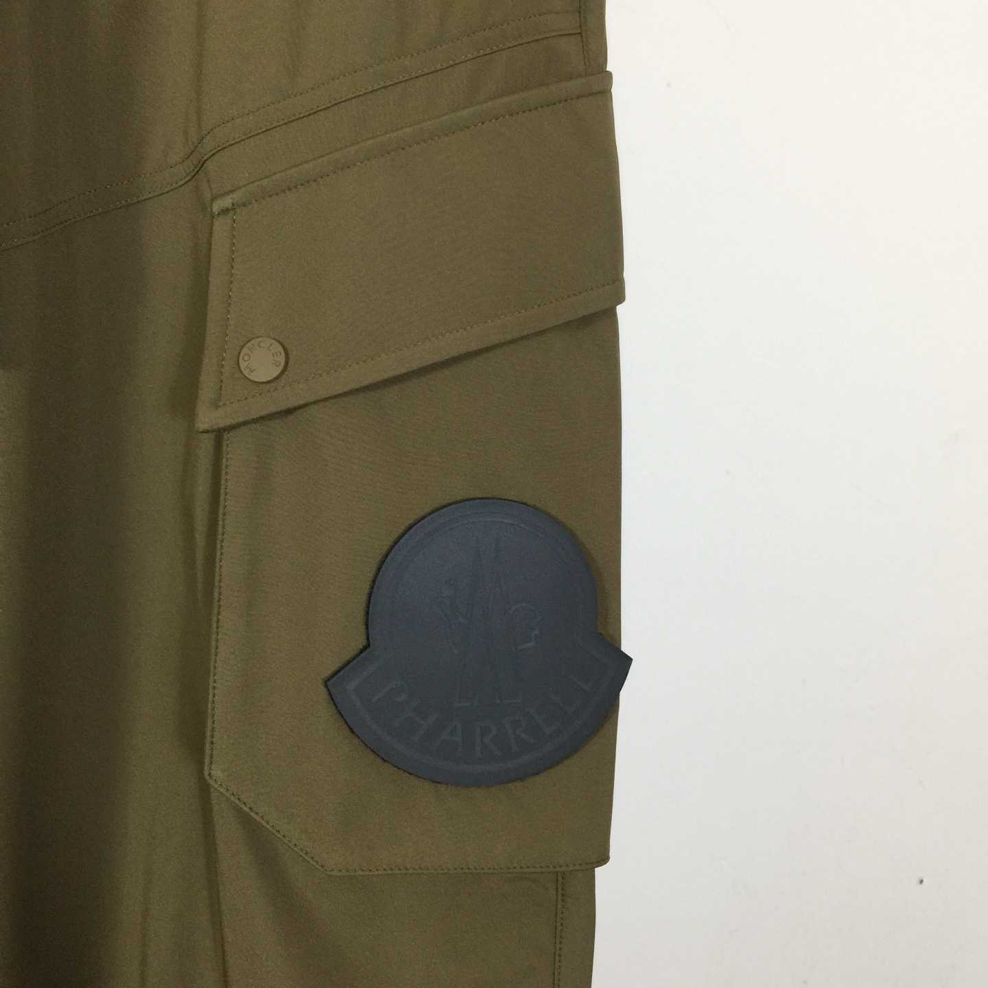 Moncler Trousers - FashionPlug