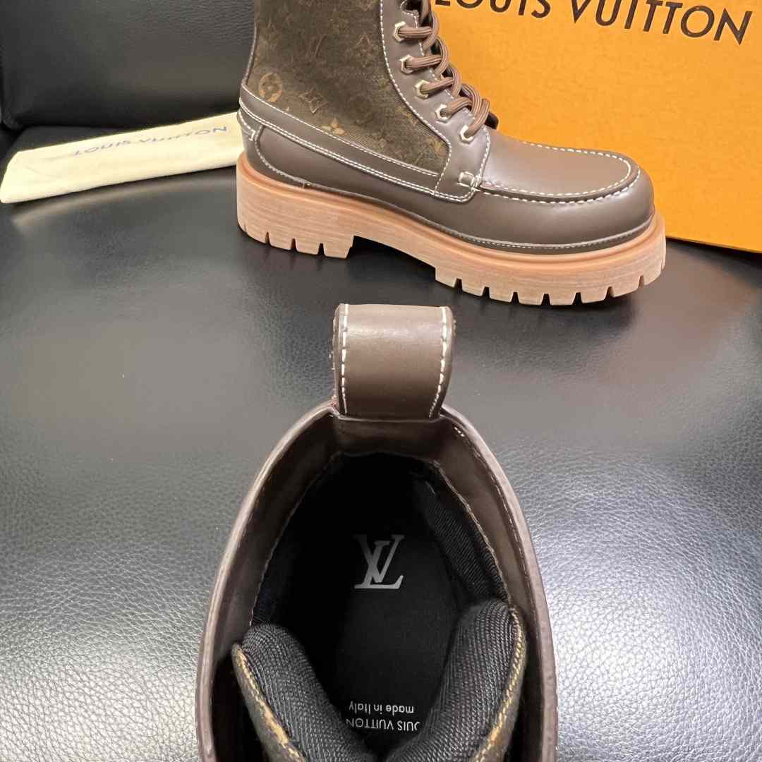 Louis Vuitton LV Remix Ankle Boot   1AIIQ2 - FashionPlug