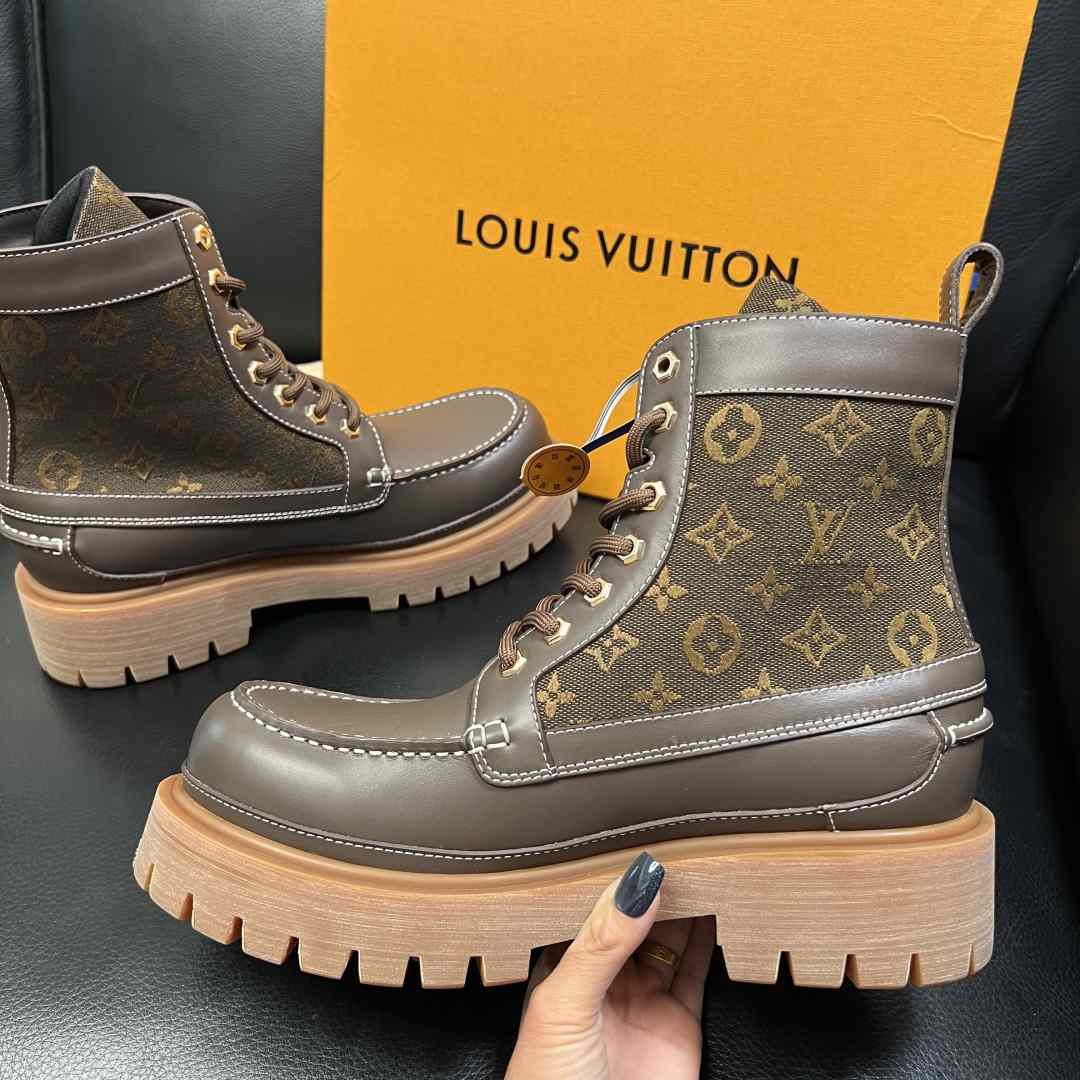 Louis Vuitton LV Remix Ankle Boot   1AIIQ2 - FashionPlug